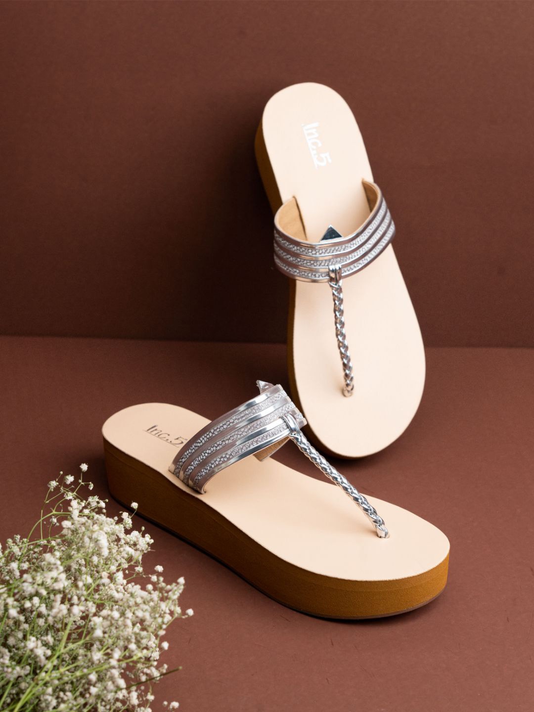 

Inc 5 Flatform Women Silver Open Back Sandals with Tassels