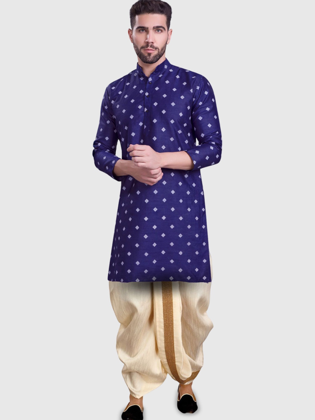 

SHIWAM ETHNIX Floral Printed Straight Kurta With Dhoti Pants, Navy blue