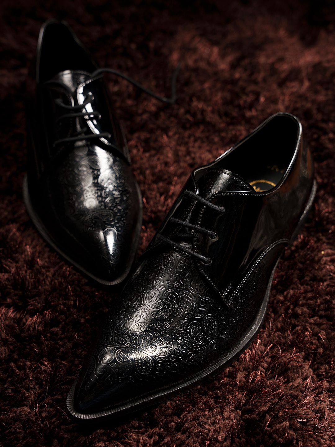 

MONKSTORY Men Textured Lace-Up Derbys, Black