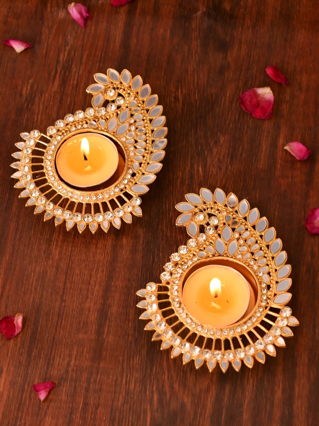 

Aapno Rajasthan GoldToned 2 Pcs Paisiey design Metal Tea Light Artistry, Gold