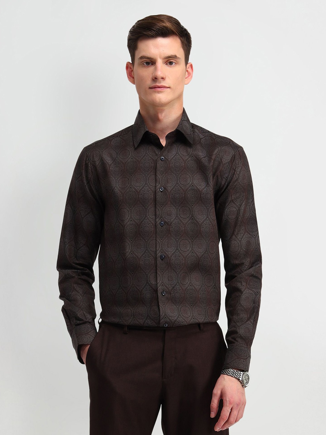 

Arrow Men Manhattan Spread Collar Ethnic Motifs Printed Cotton Slim Fit Formal Shirt, Brown