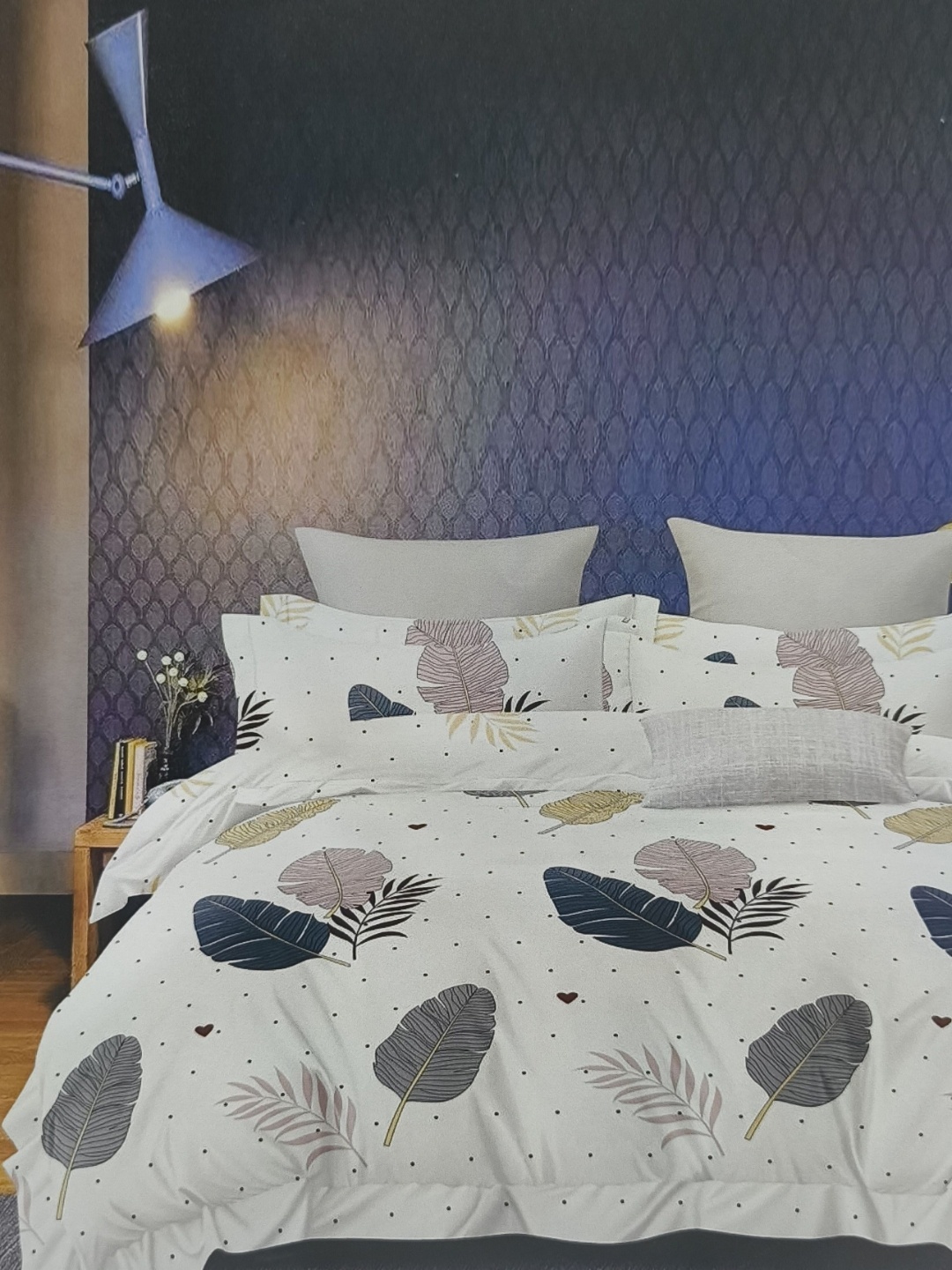 

Signature White & Blue Ethnic Motifs 144 TC Queen Bedsheet with 2 Pillow Covers