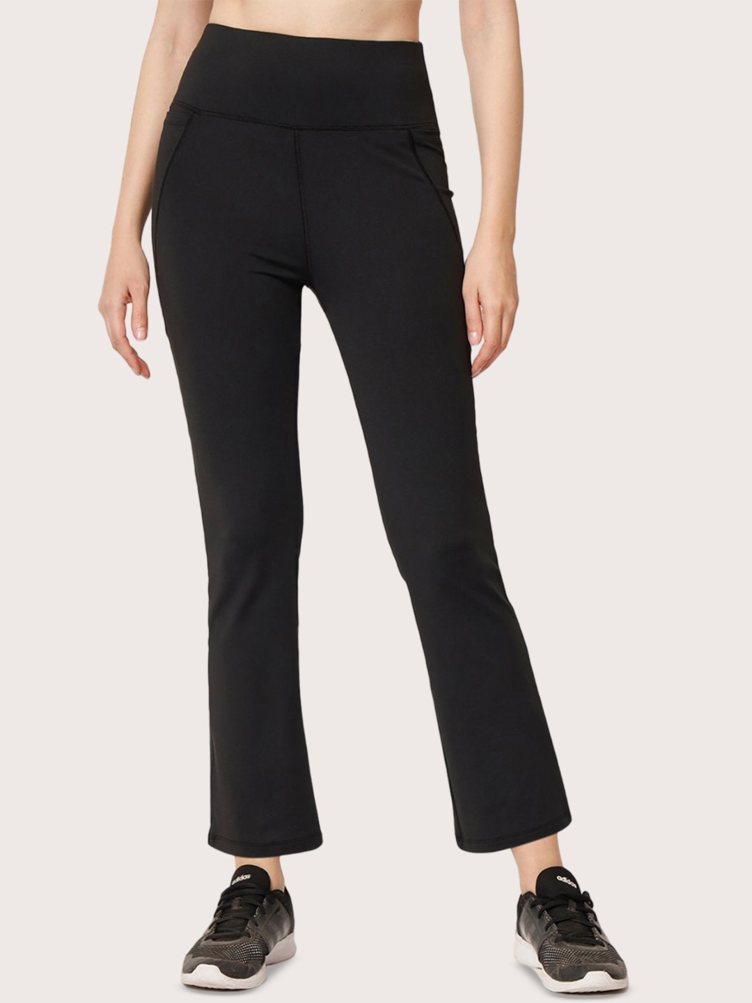 

PERFKT-U Women High-Rise Relaxed Fit Track Pants, Black