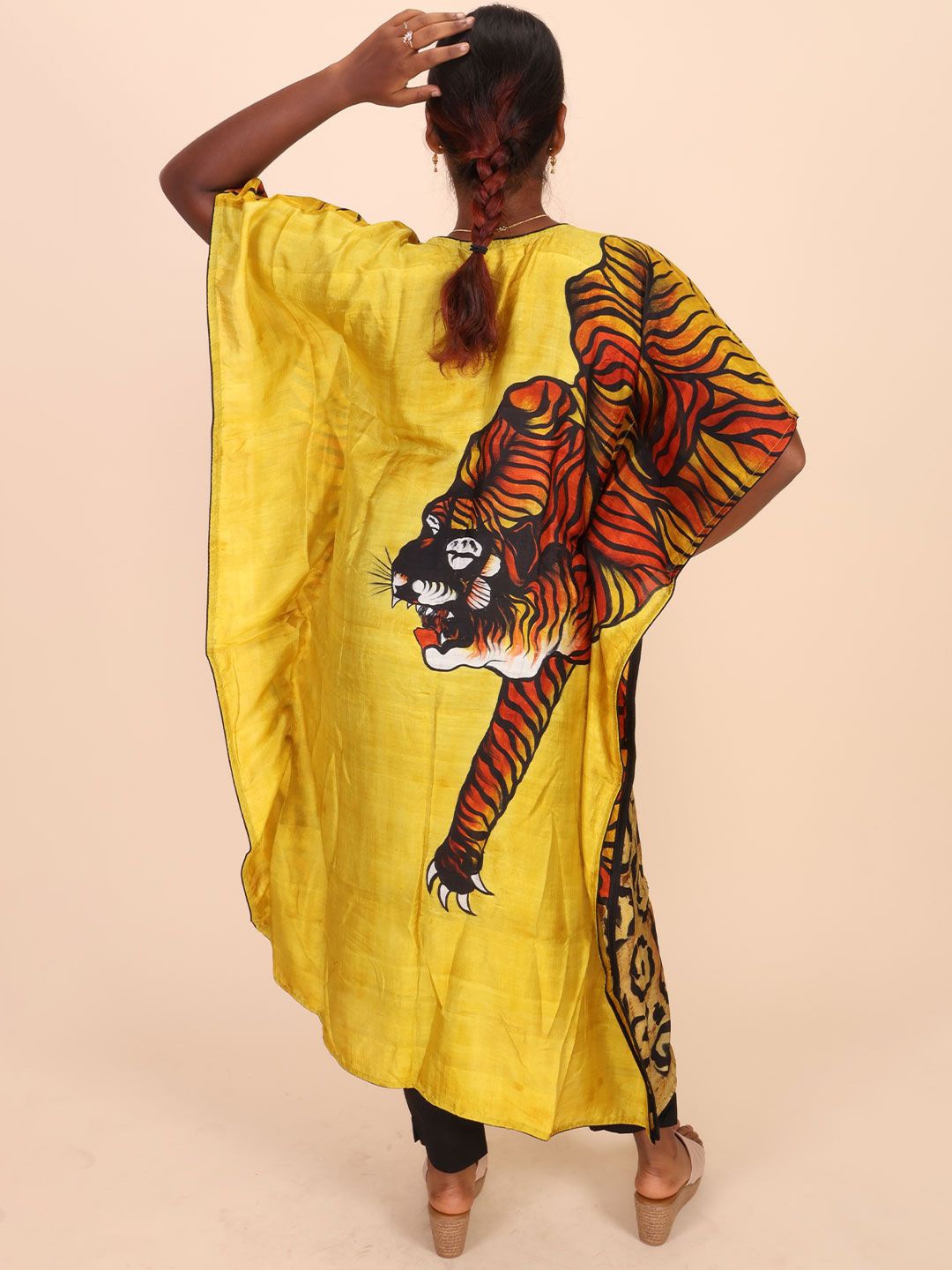 

Avishya Printed Extended Sleeves Kaftan Kurta, Yellow