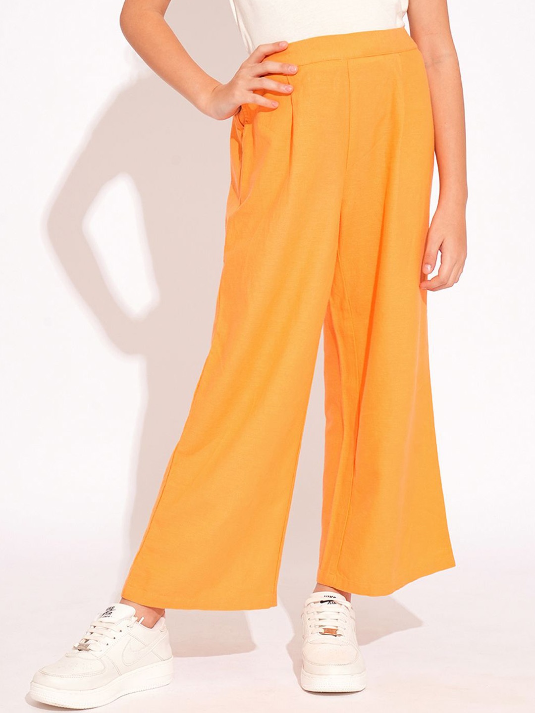 

Vero Moda Girls Straight Fit Trousers, Orange