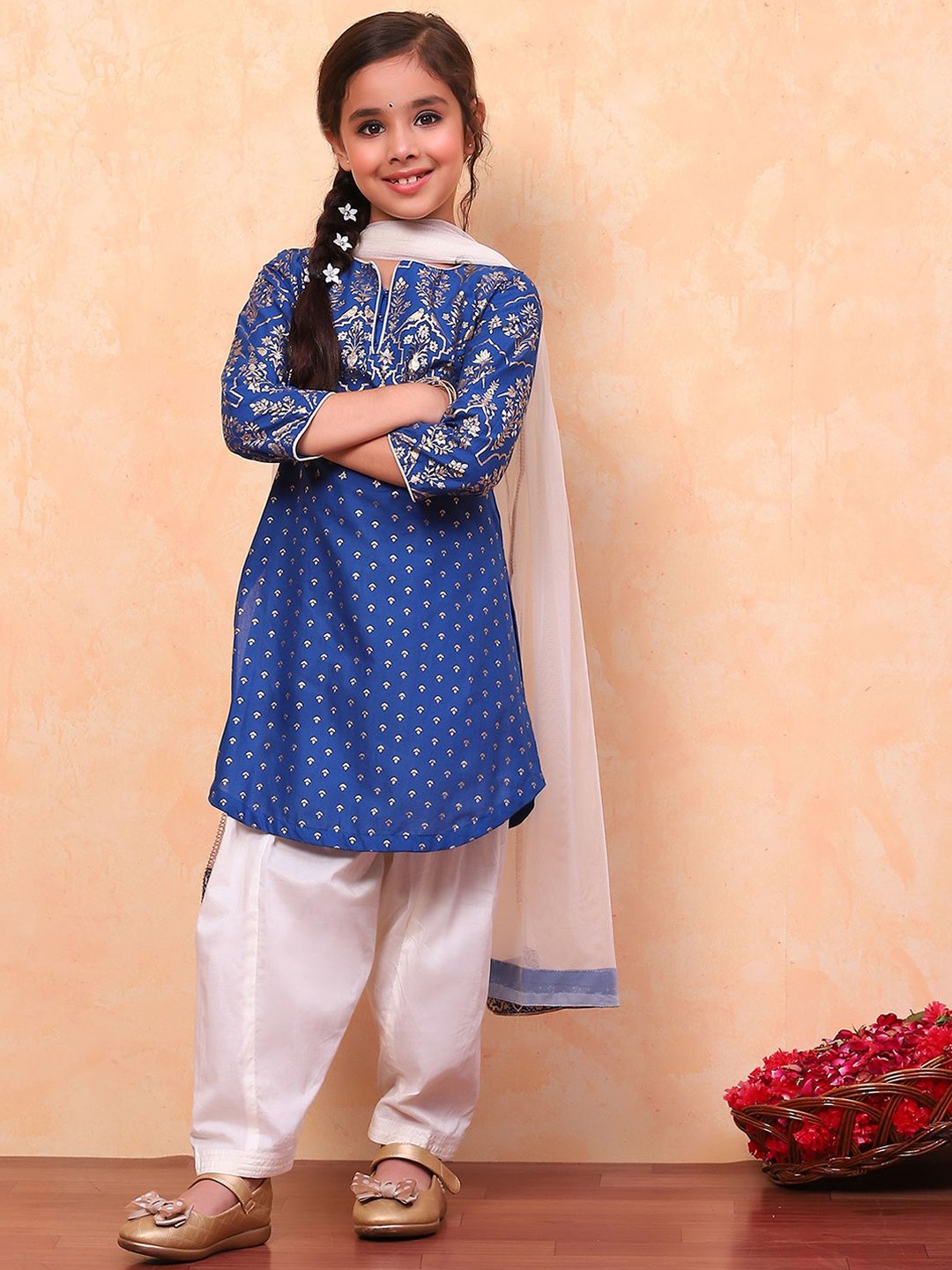 

Biba Girls Floral Printed Regular Pure Cotton Straight Kurta with Salwar & Dupatta, Blue