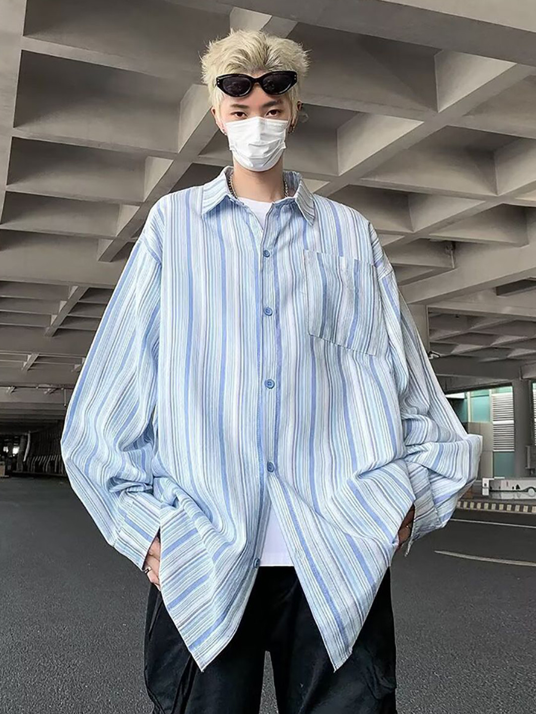 

StyleCast x Revolte Men Cutaway Collar Vertical Striped Oversized Casual Shirt, Blue