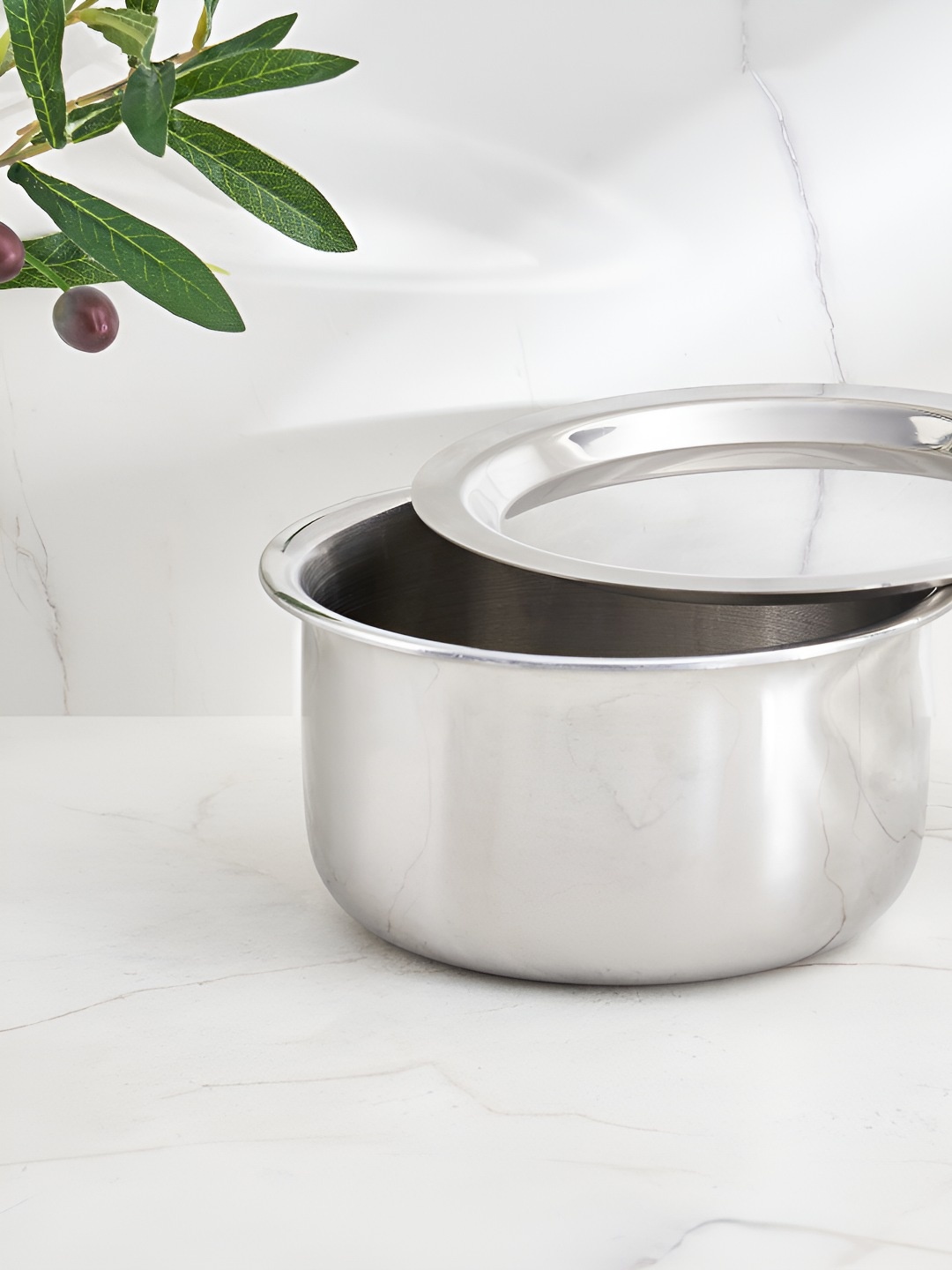 

Home Centre Corsica Aresco Triply Stainless Steel Tope With Lid - 1.25 L, Silver