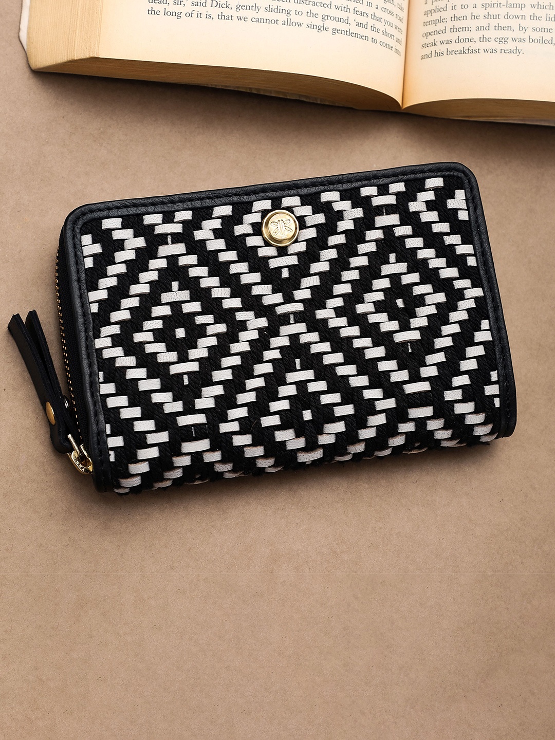 

RI2K LONDON Women Geometric Printed Leather Envelope, Black