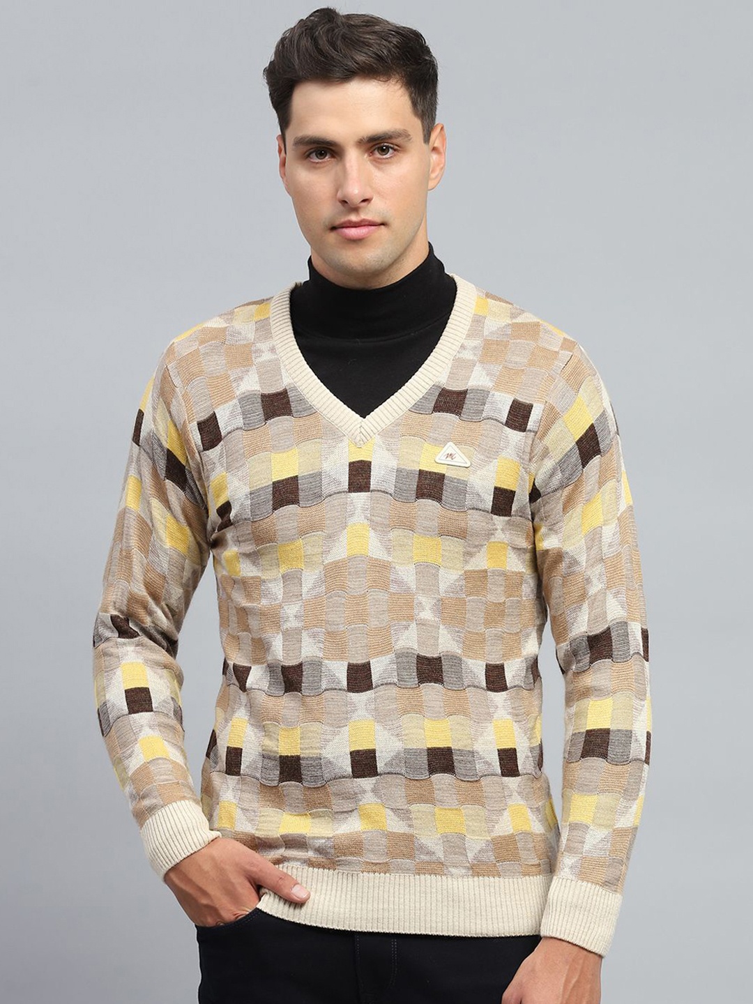 

Monte Carlo Men Checked Woollen Pullover, Beige