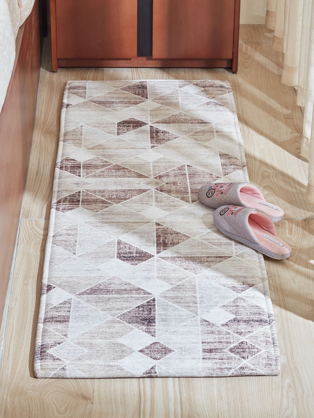 

Home Centre Exotica Fayruz Beige & Brown Geometric Printed Bedside Runner