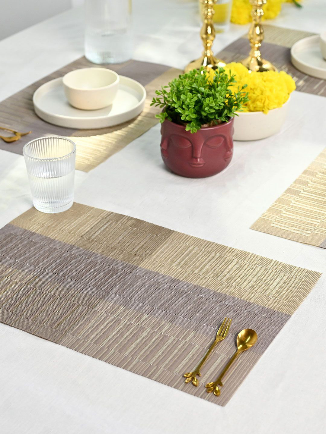 

MARKET99 Beige & Grey 6 Pieces Rectangle Table Placemat