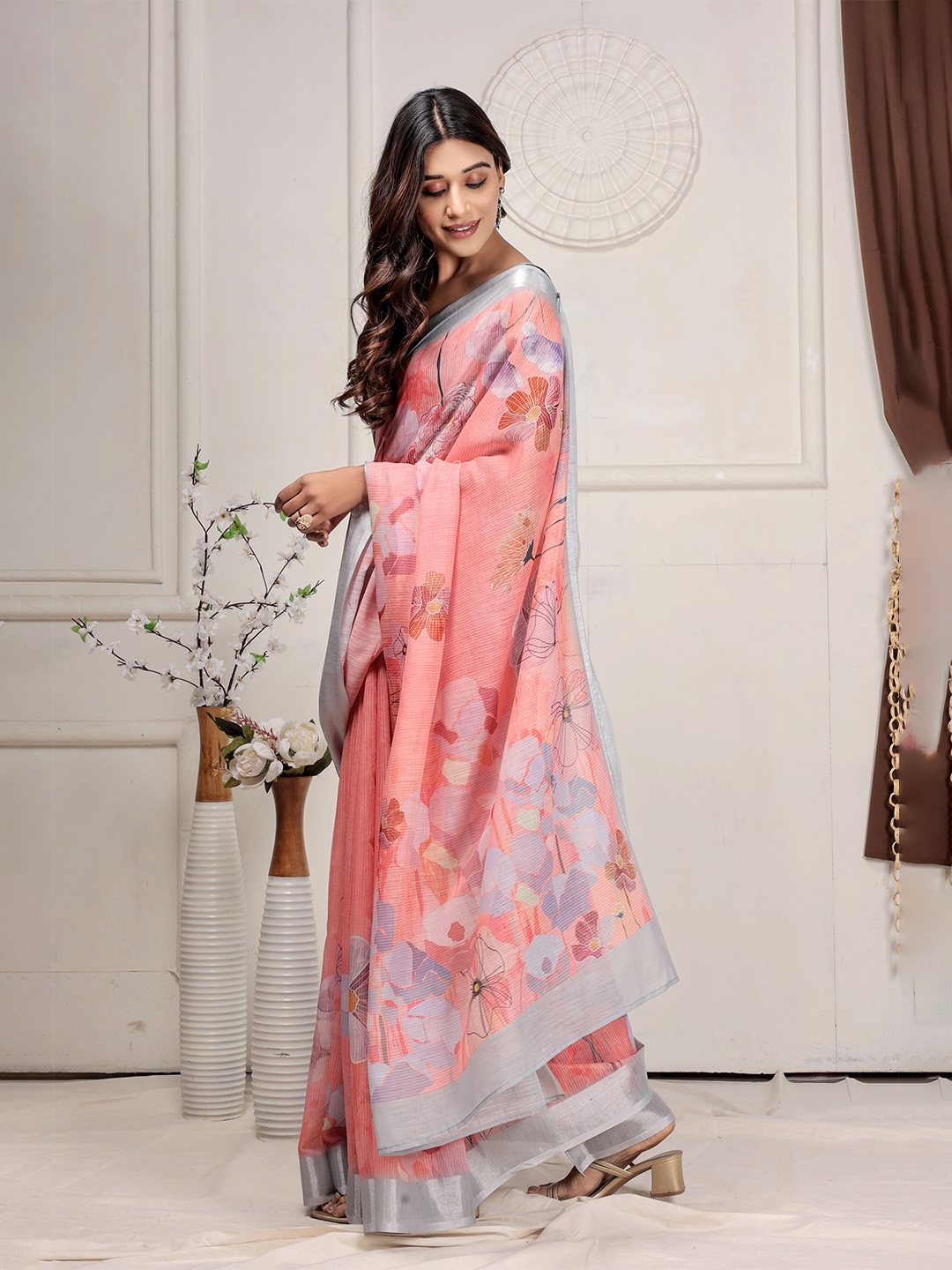 

RACHNA Floral Ready to Wear Saree with Zari Border, Pink