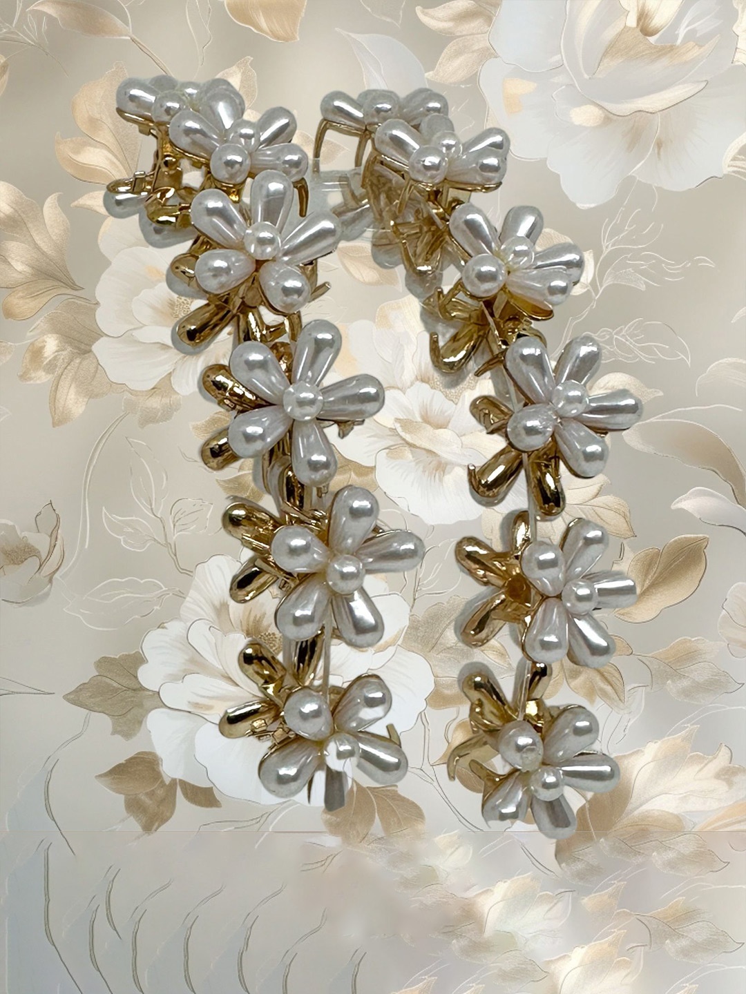 

Samsara Couture Girls Embellished Claw Clip, Gold