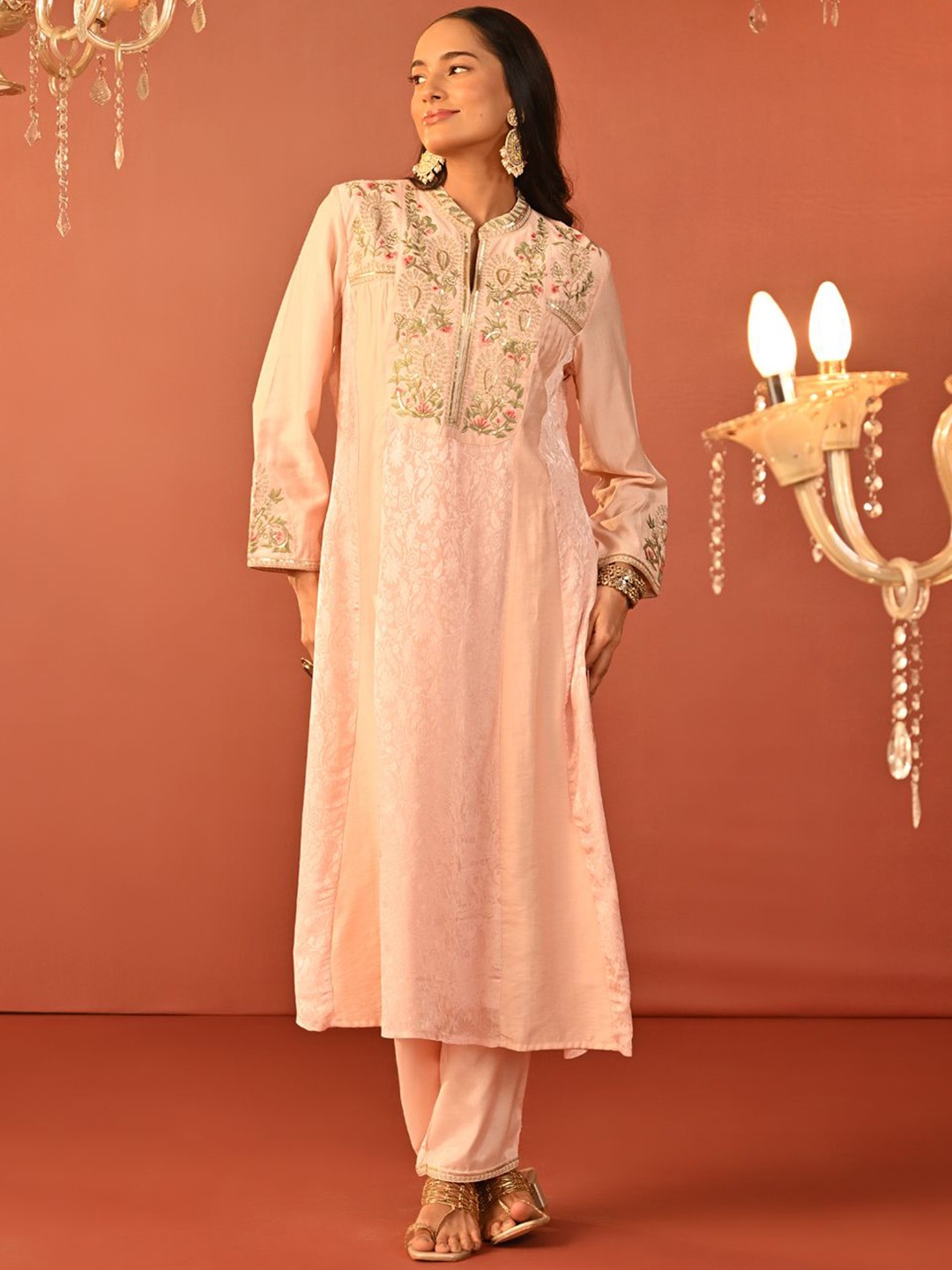 

Lakshita Floral Embroidered Mandarin Collar Kurta With Trousers, Pink