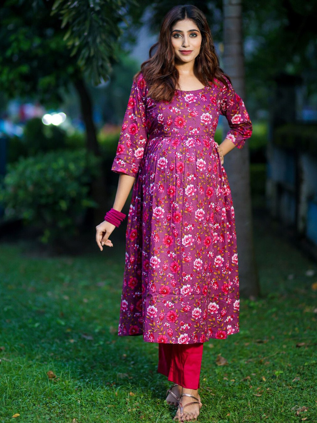 

Aujjessa Floral Printed Pure Cotton Maternity Anarkali Kurta, Burgundy