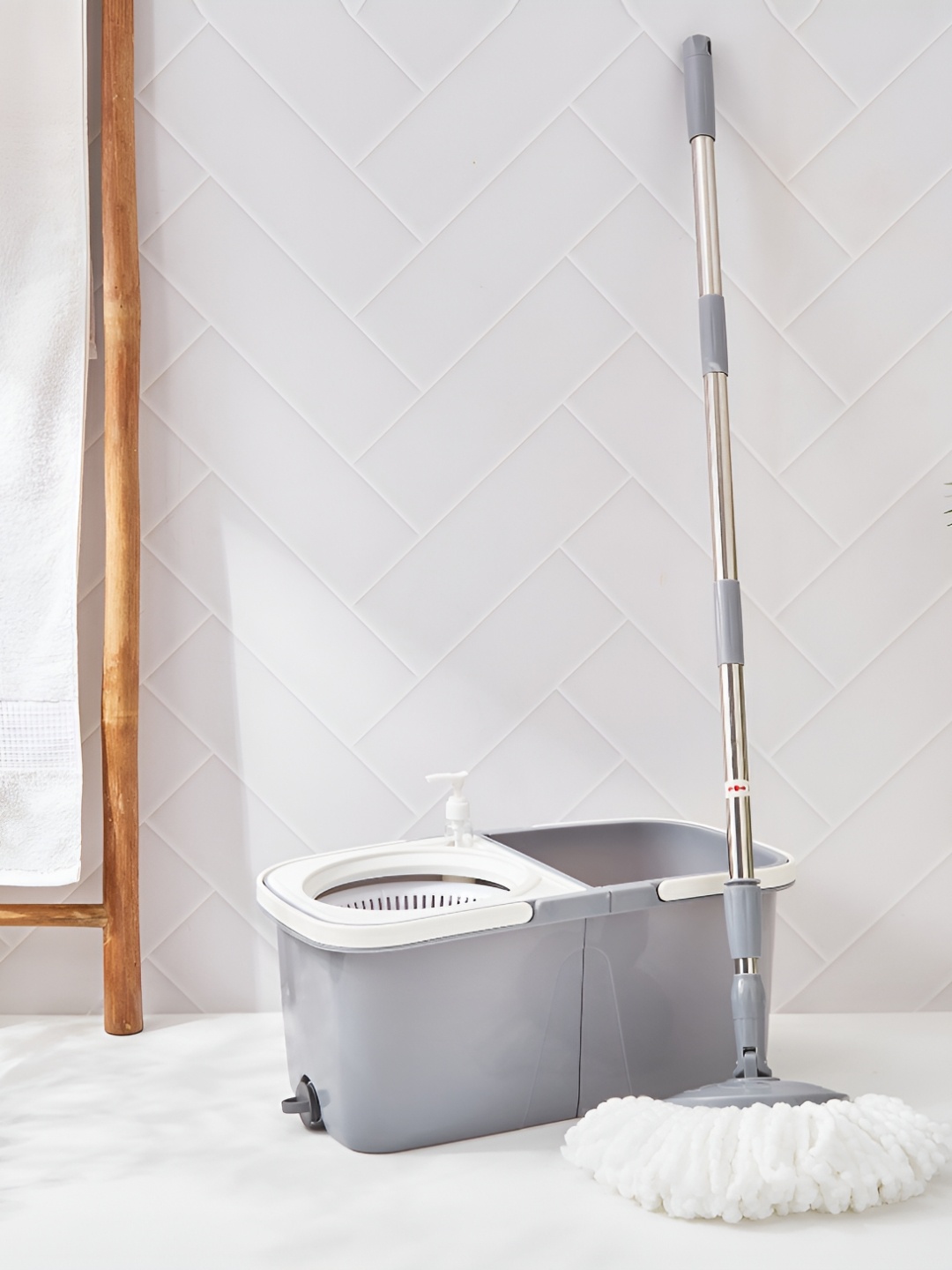 

Home Centre Grey & White 4 piece Solid Polypropylene Soap Dispenser