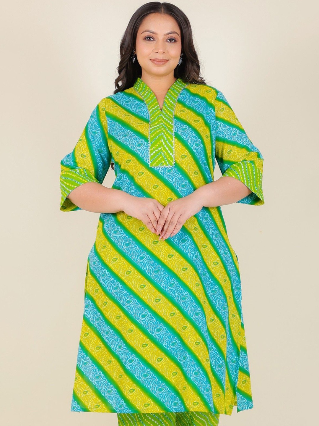 

Aramya Bandhani Printed Cotton Straight Kurta, Green