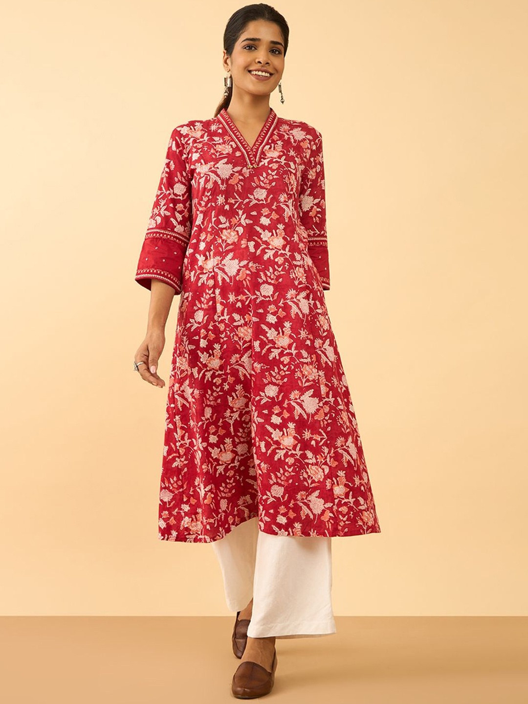 

Taneira Floral Printed V Neck Pure Cotton A Line Kurta, Red