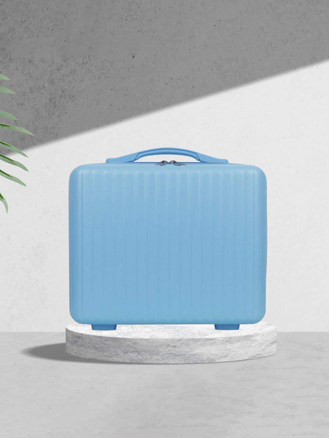 

Polo Class Textured Waterproof Vanity Bag Travel Accessory, Blue