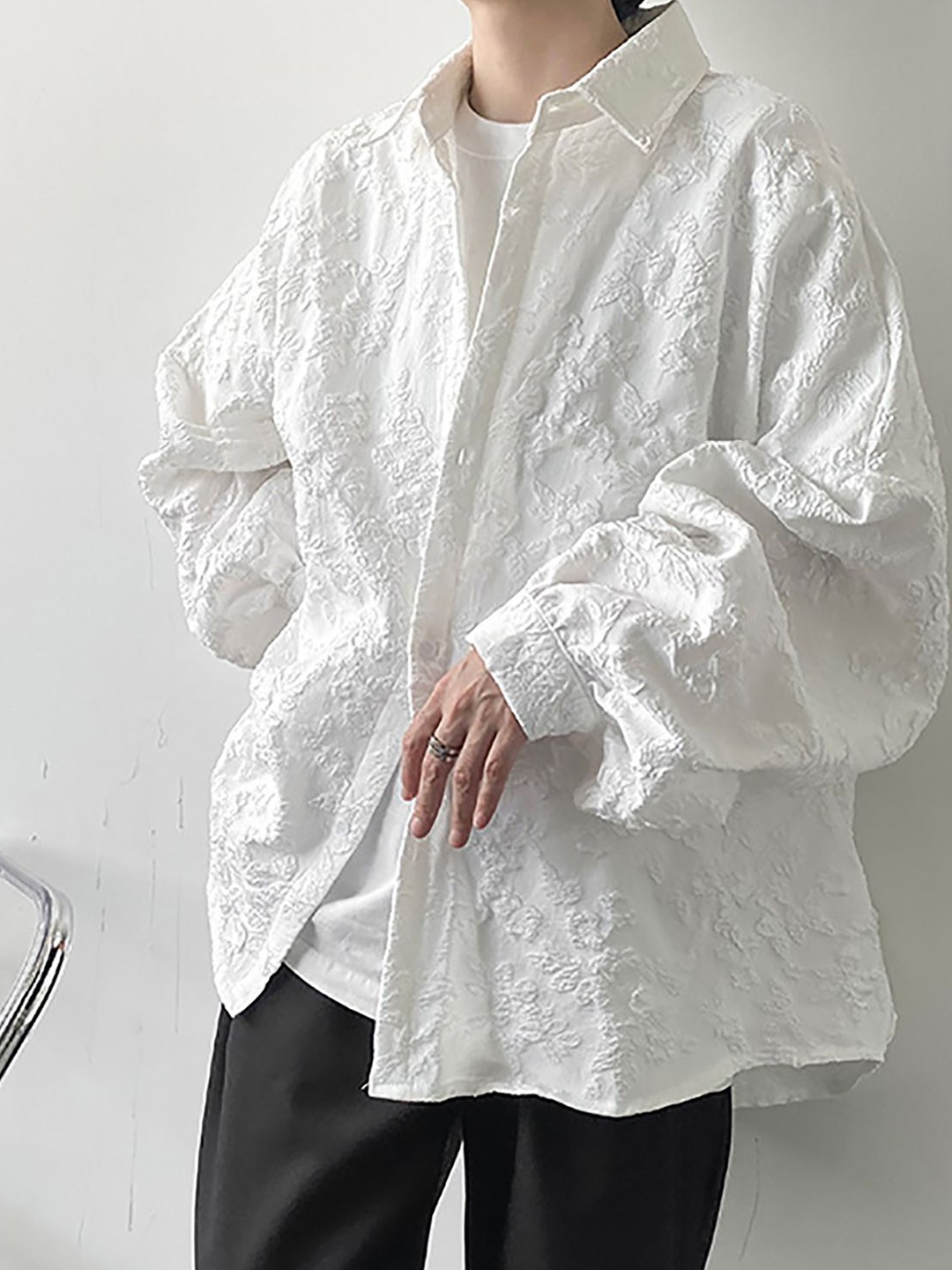 

StyleCast x Revolte Men Cutaway Collar Floral Printed Casual Shirt, White