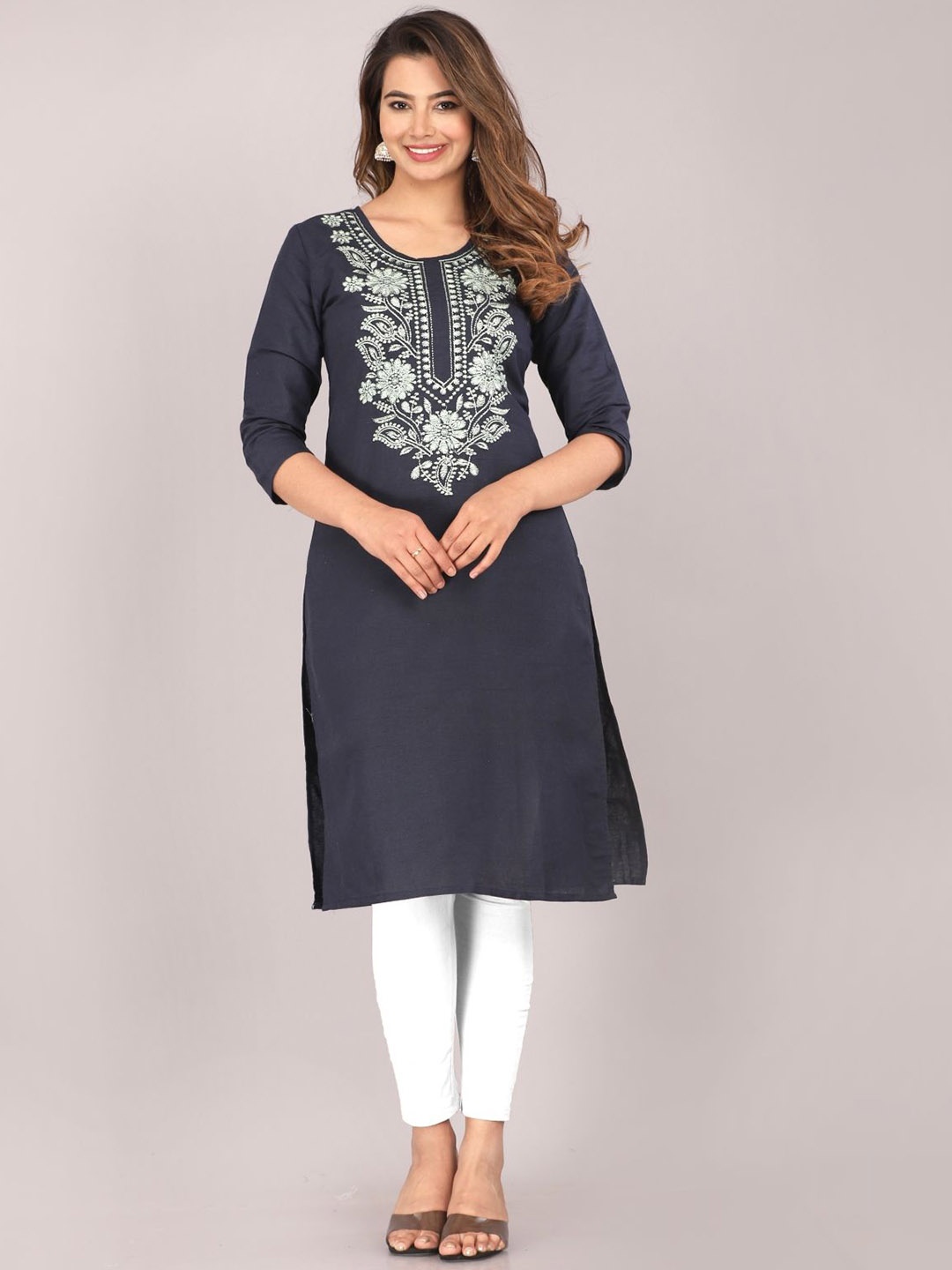 

Mehsoos Floral Embroidered Thread Work Cotton Straight Kurta, Navy blue