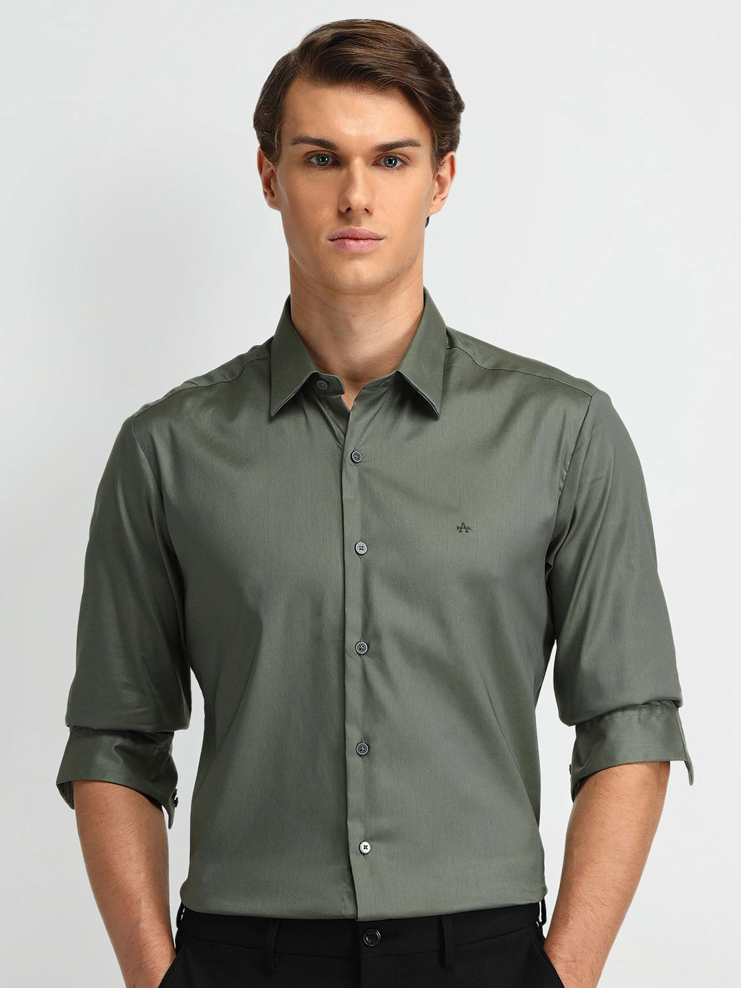 

Arrow New York Men Manhattan Spread Collar Solid Cotton Slim Fit Formal Shirt, Olive
