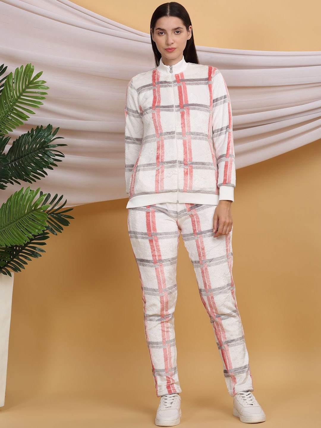 

Sweet Dreams Checked Mid-Rise Tracksuits, Off white