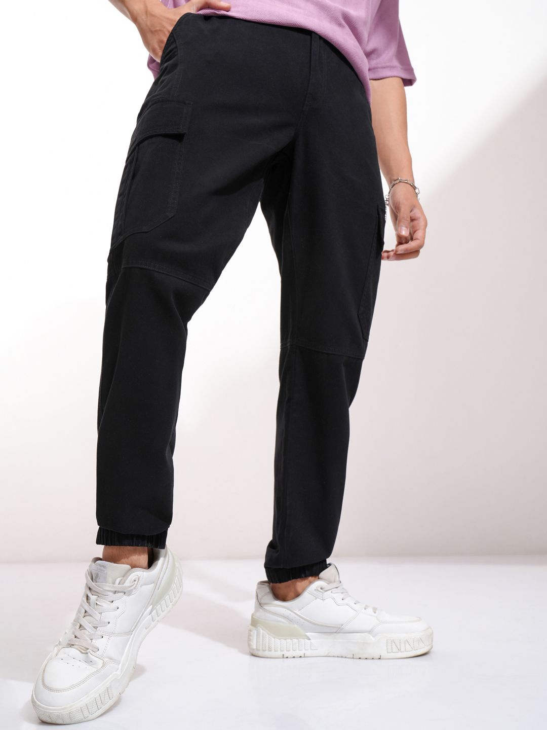 

HIGHLANDER Men Easy Wash Cargos Trousers, Black
