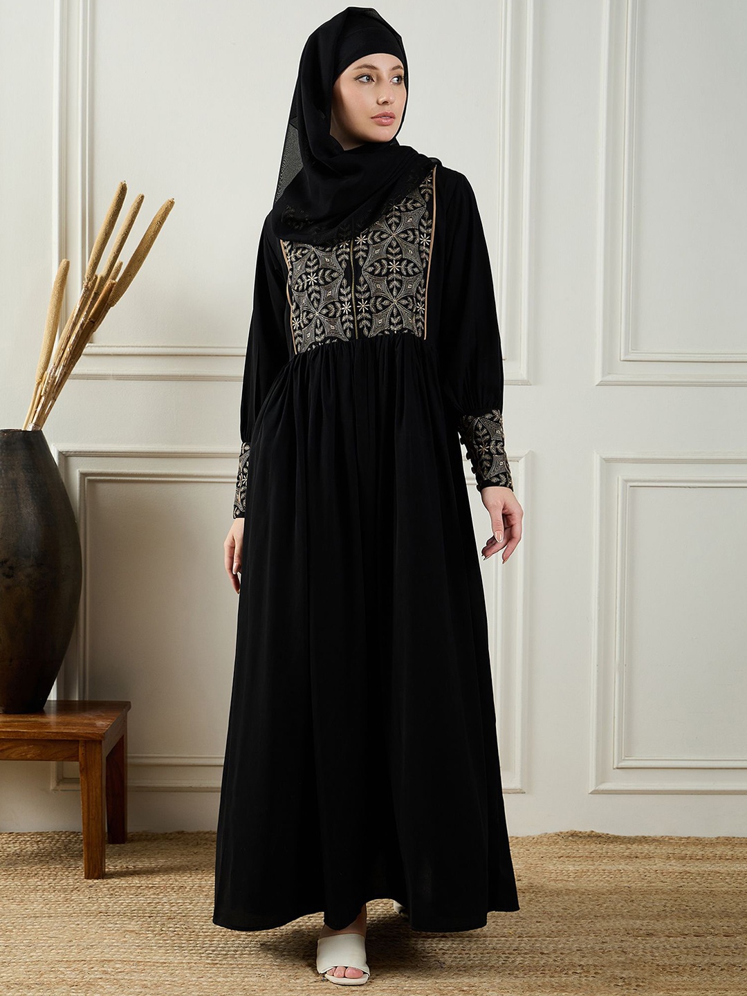 

NABIA Embroidered Black Abaya Burqa