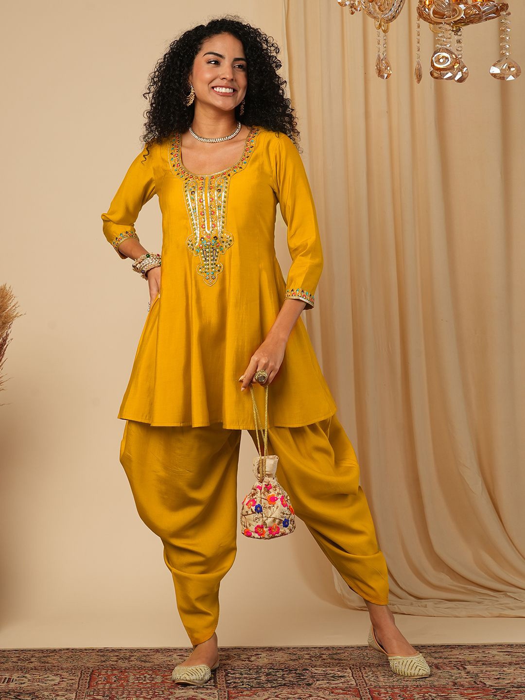 

Globus Floral Yoke Design Peplum Top With Dhoti Pant, Yellow