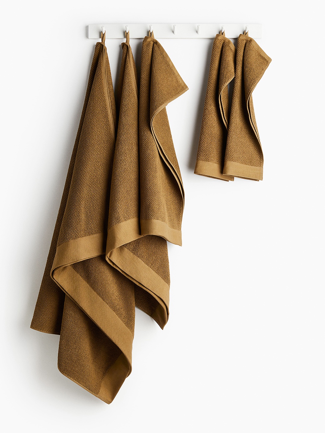 

H&M Khaki Green Pure Cotton Terry Bath Sheet