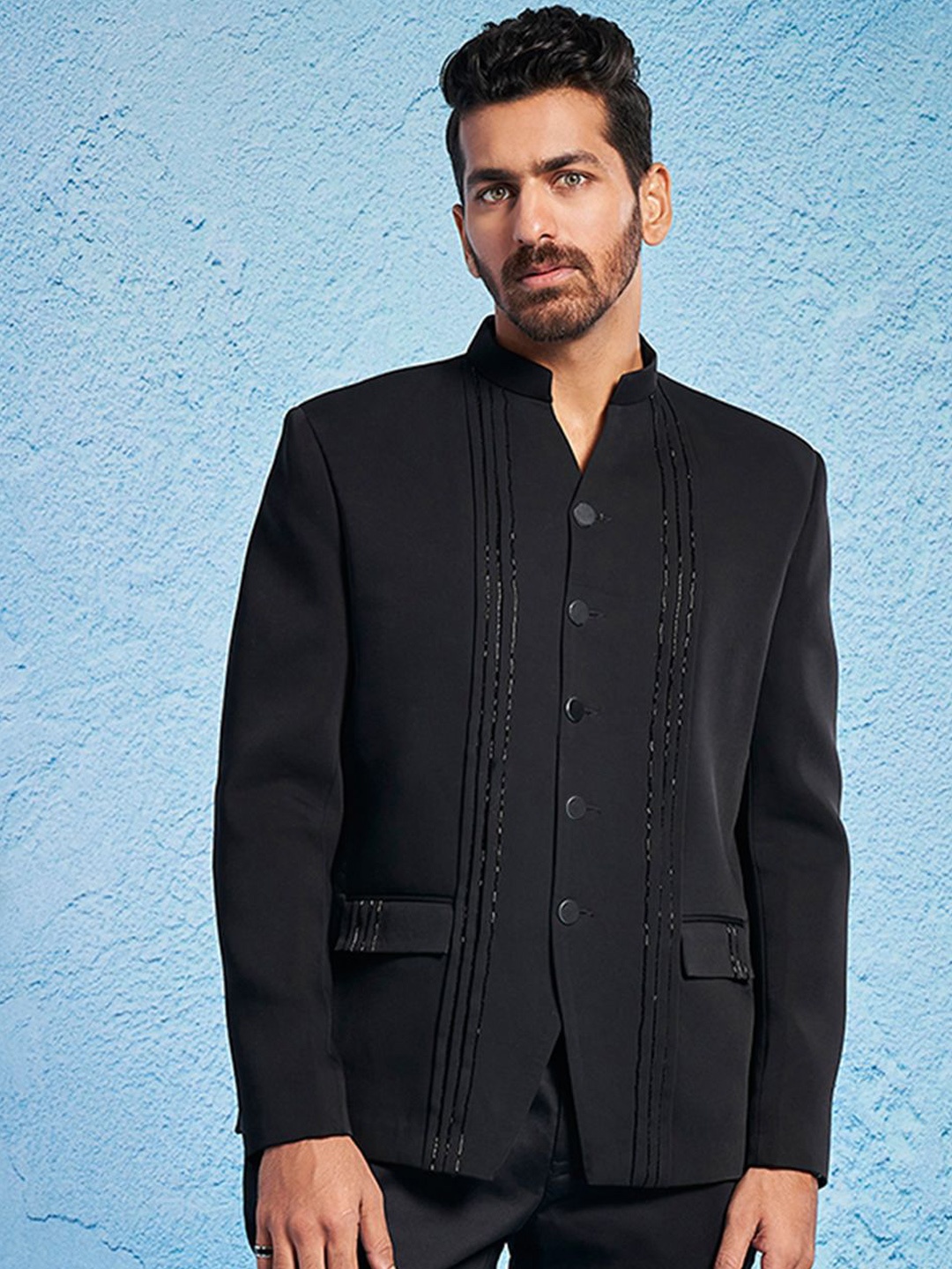 

VASTRAMAY Mandarin Collar Sequinned Slim-Fit Bandhgala Blazers, Black