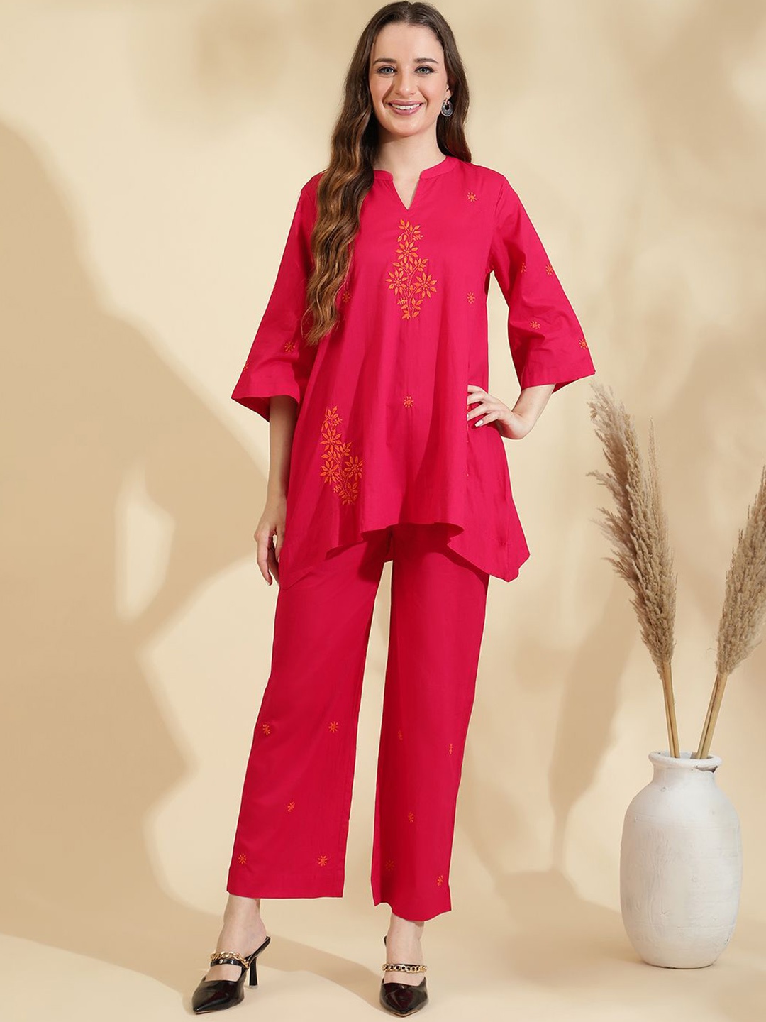 

Sringam Chikankari Embroidered Co ord Set, Pink