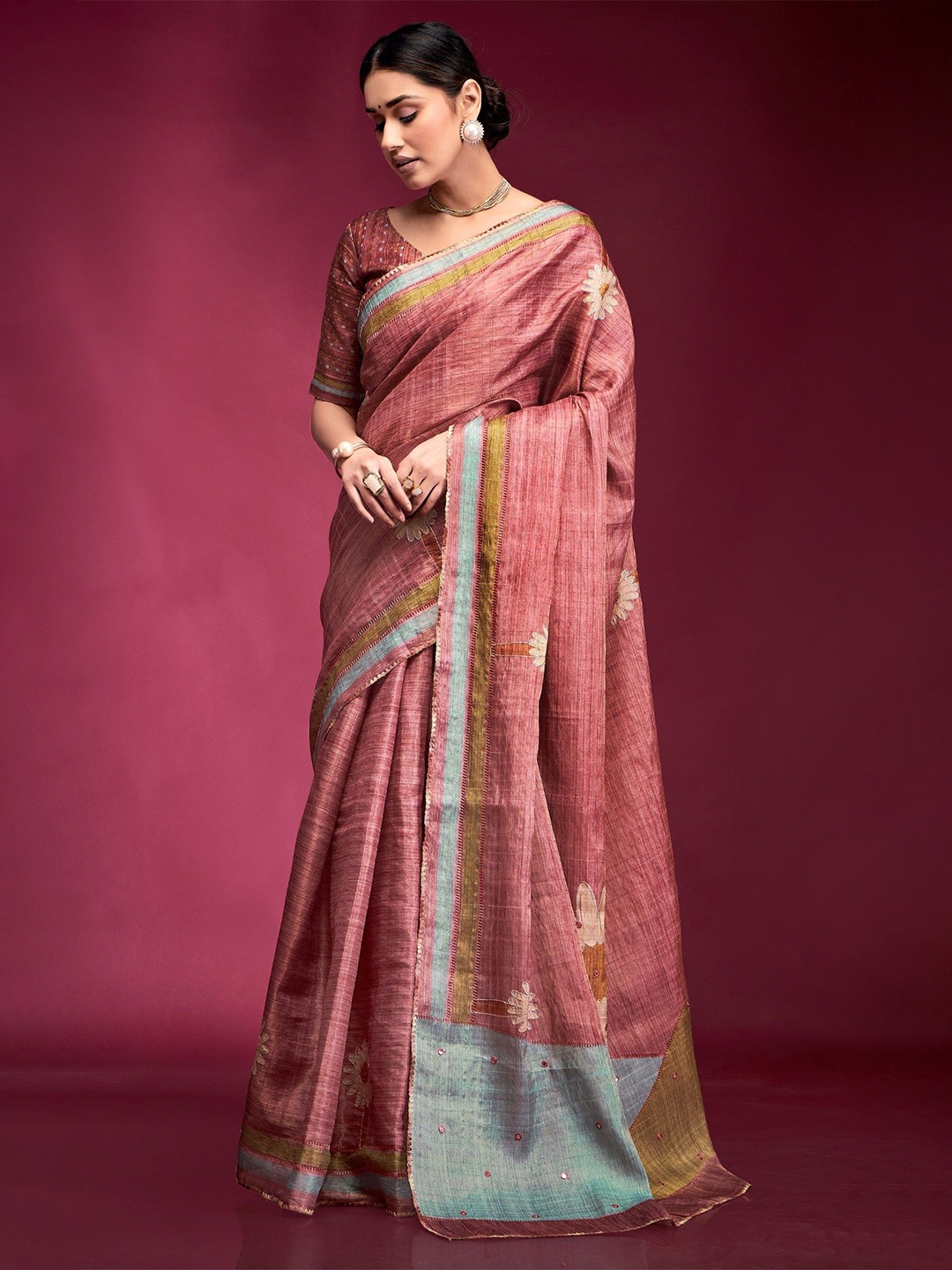 

MySilkLove Floral Mirror Work Silk Blend Tussar Saree, Pink