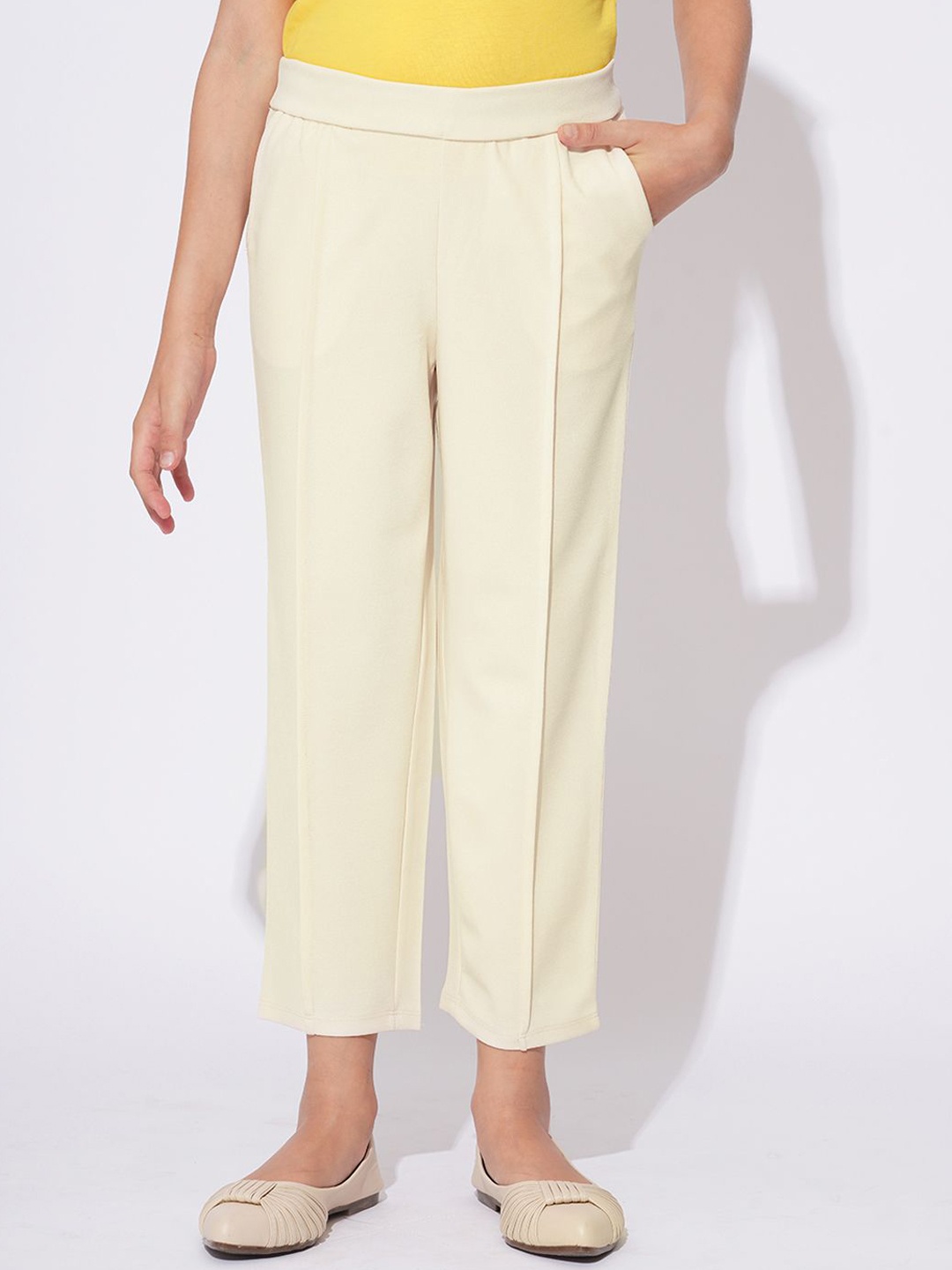

Vero Moda Girls Slim Fit High-Rise Trousers, Cream