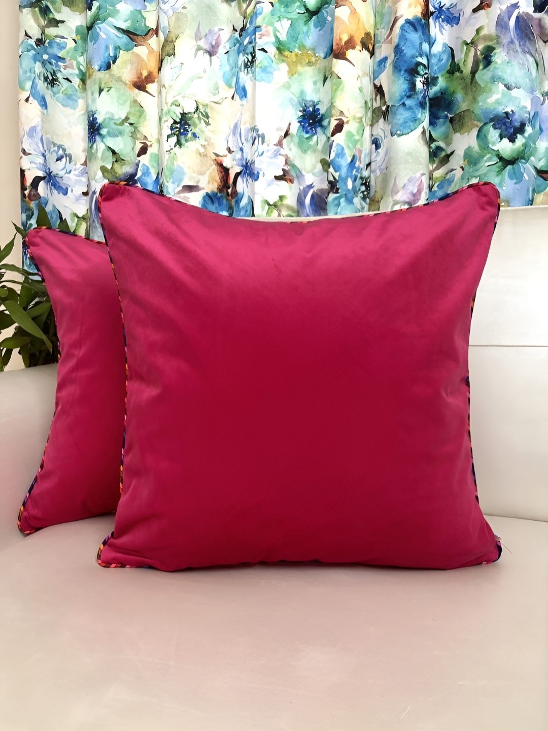 

TARA- Sparkling Homes Fuchsia Set of 2 Velvet Square Cushion Covers