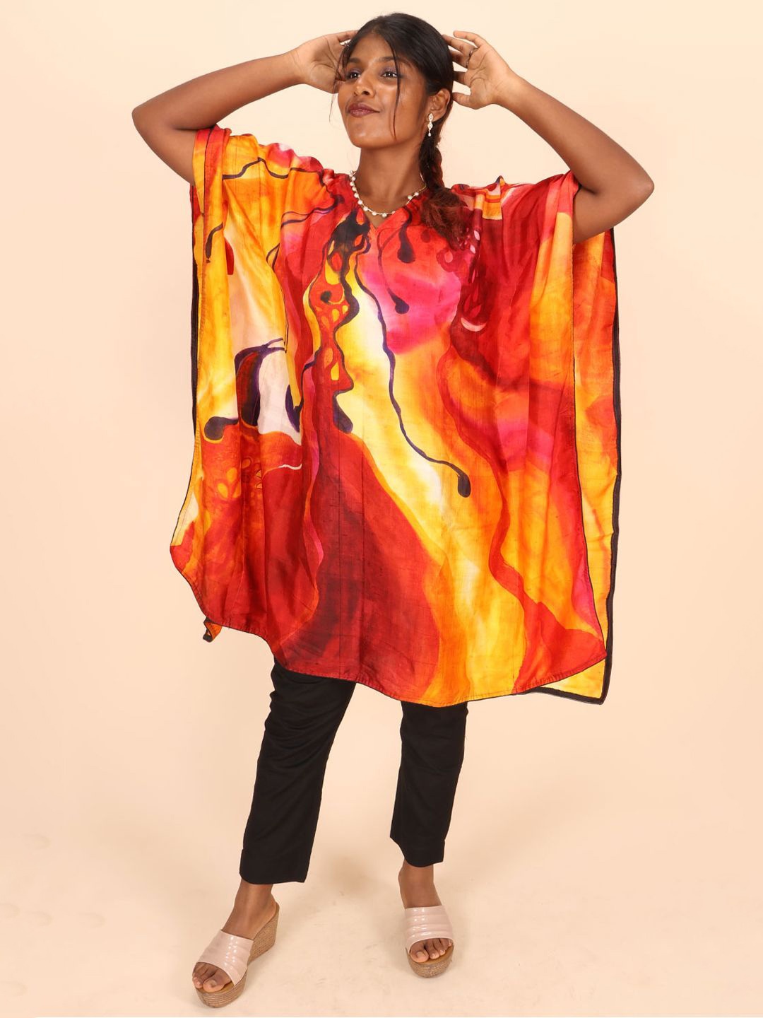 

Avishya Printed V-Neck Kaftan Kurta, Red