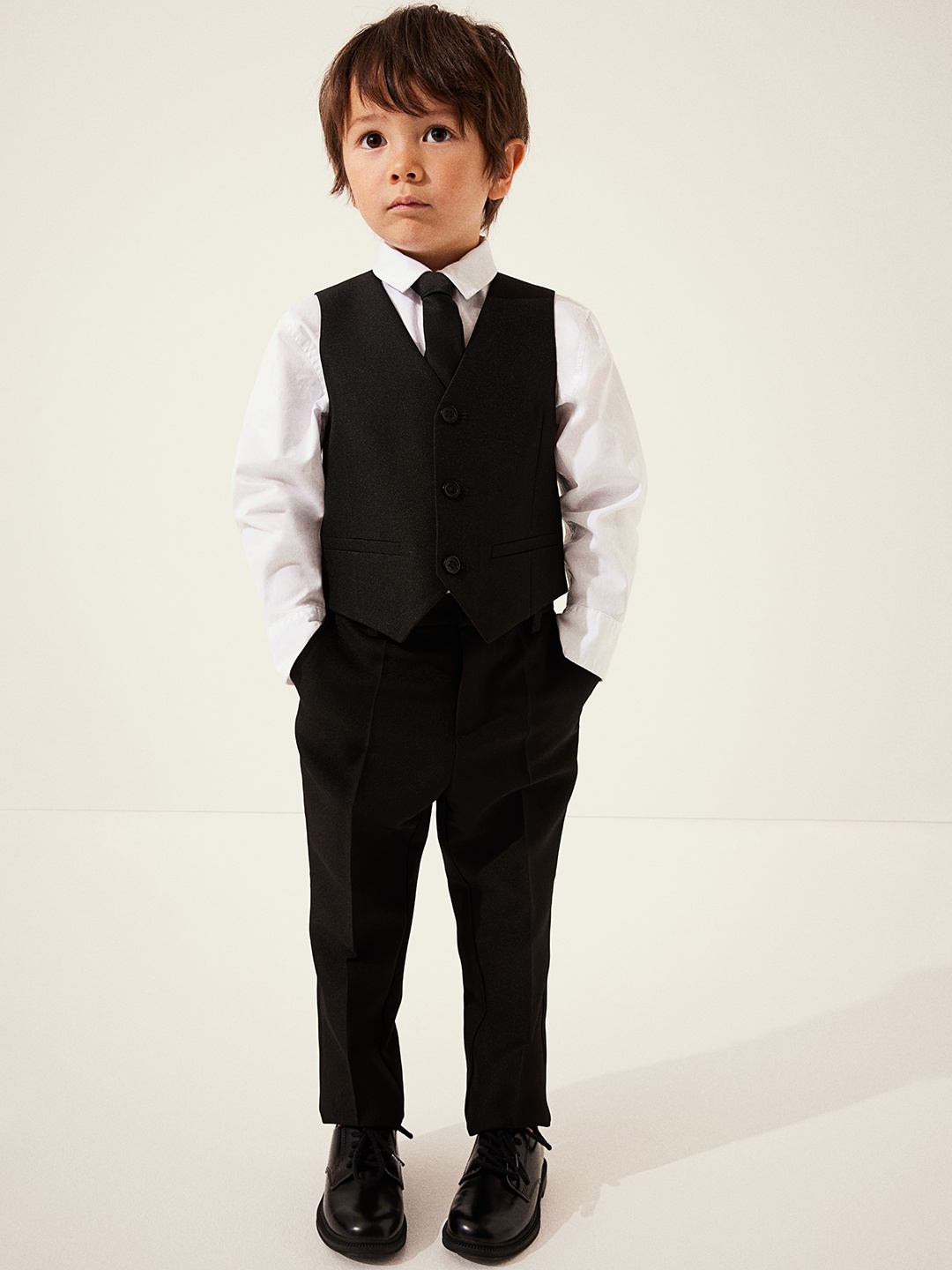 

H&M Boys Suit Waistcoat, Black