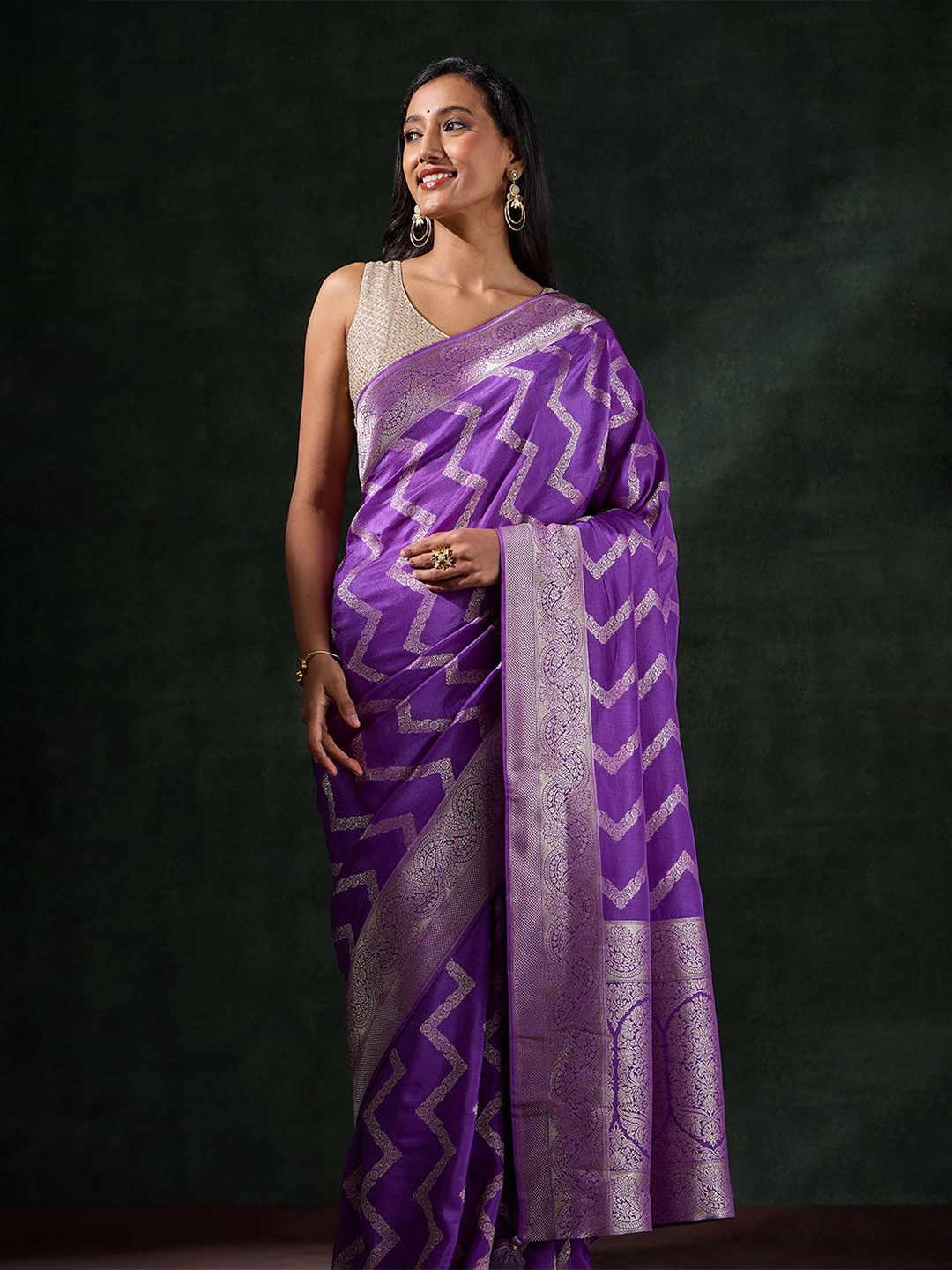 

Taneira Woven Design Zari Saree, Purple