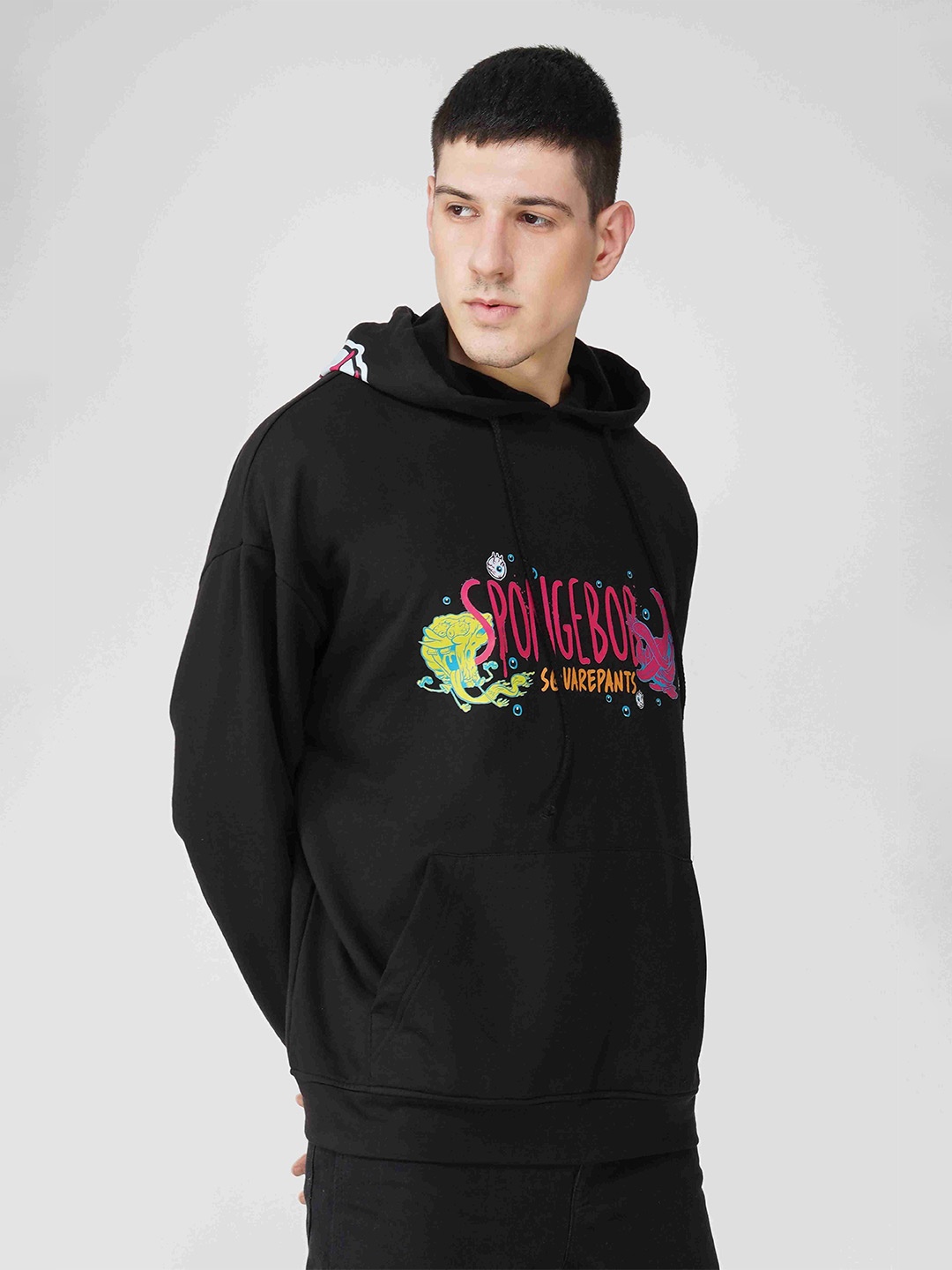 

THE CLOTHING FACTORY Men Printed Hooded Sweatshirt, Black