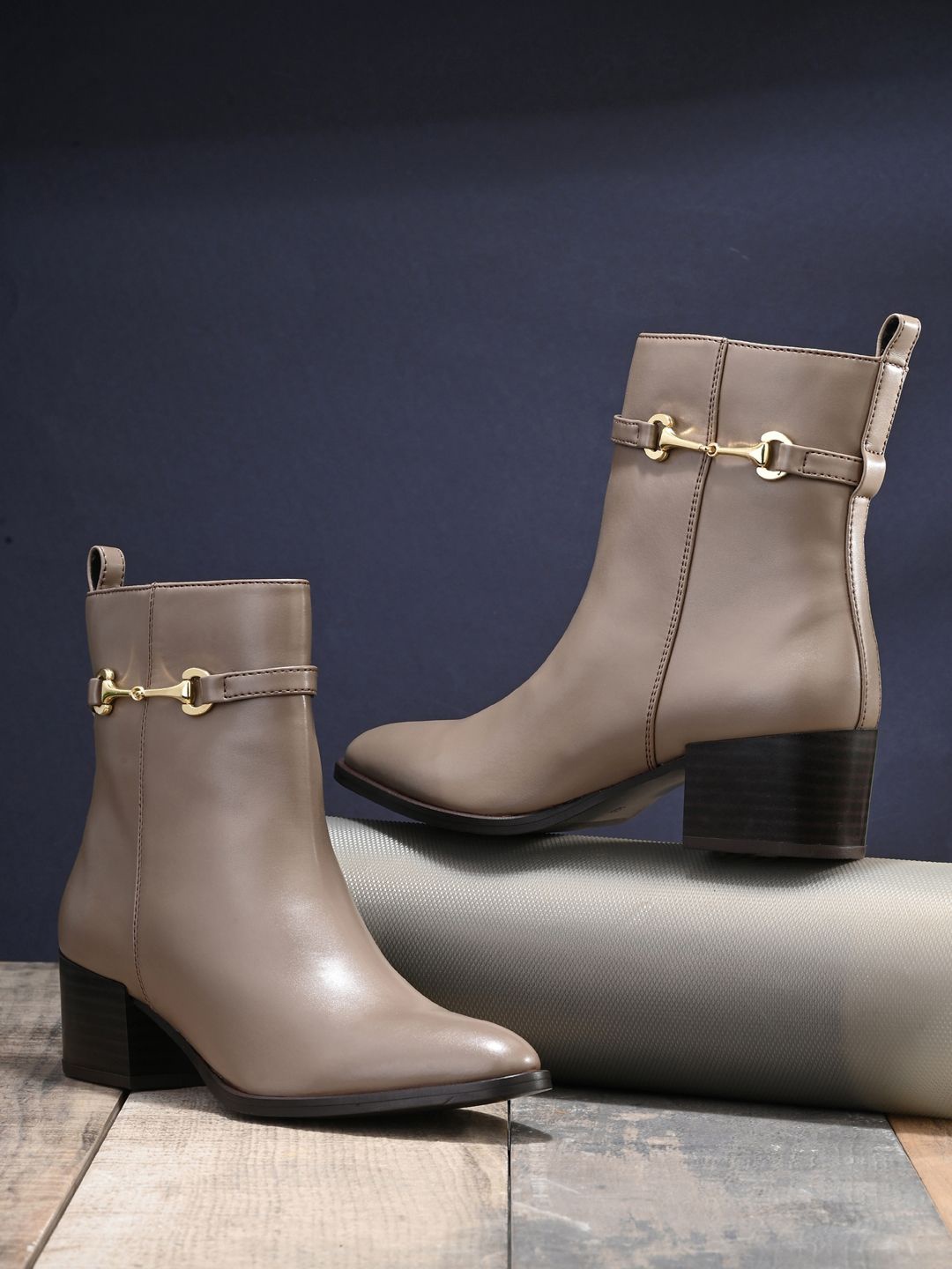 

The Roadster Women Lifestyle Co Block-Heeled Chelsea Boots, Taupe