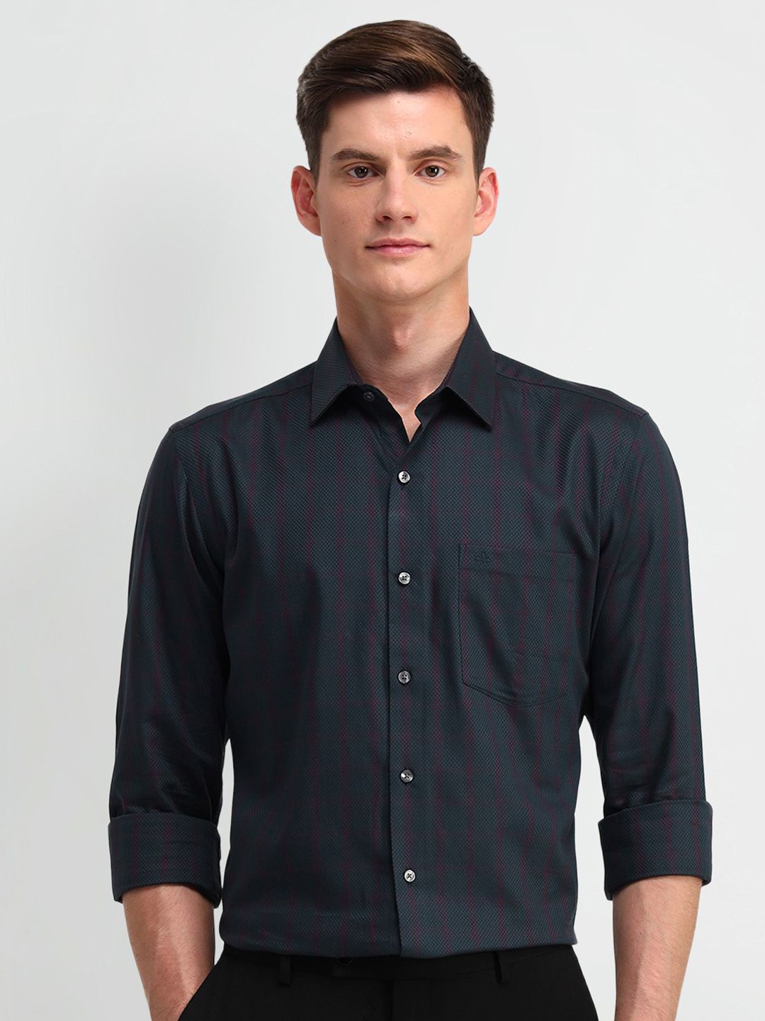 

Arrow Men Classic Spread Collar Checked Cotton Formal Shirt, Navy blue