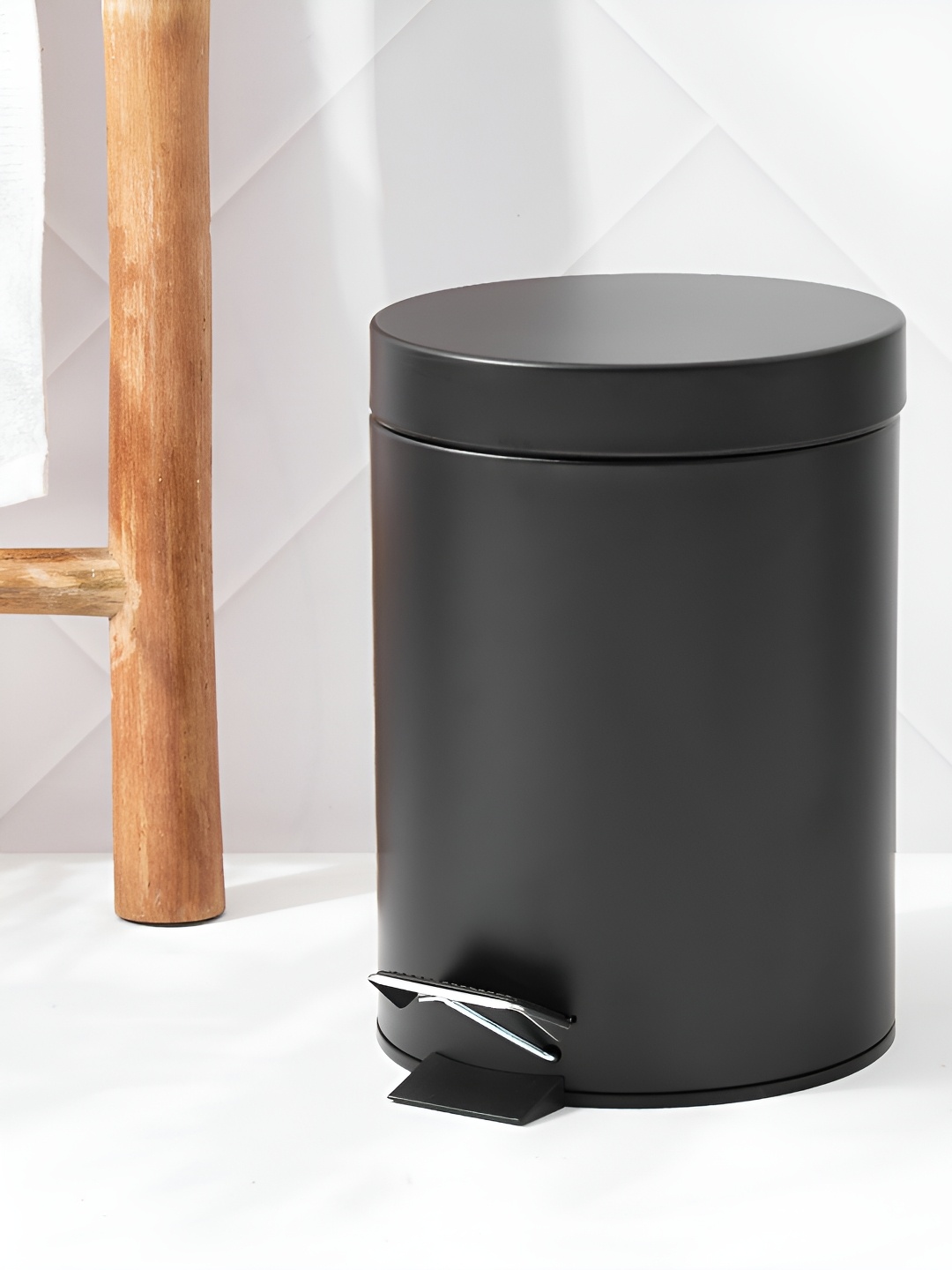 

Home Centre Black Stainless Steel Pedal Waste Bin - 3L