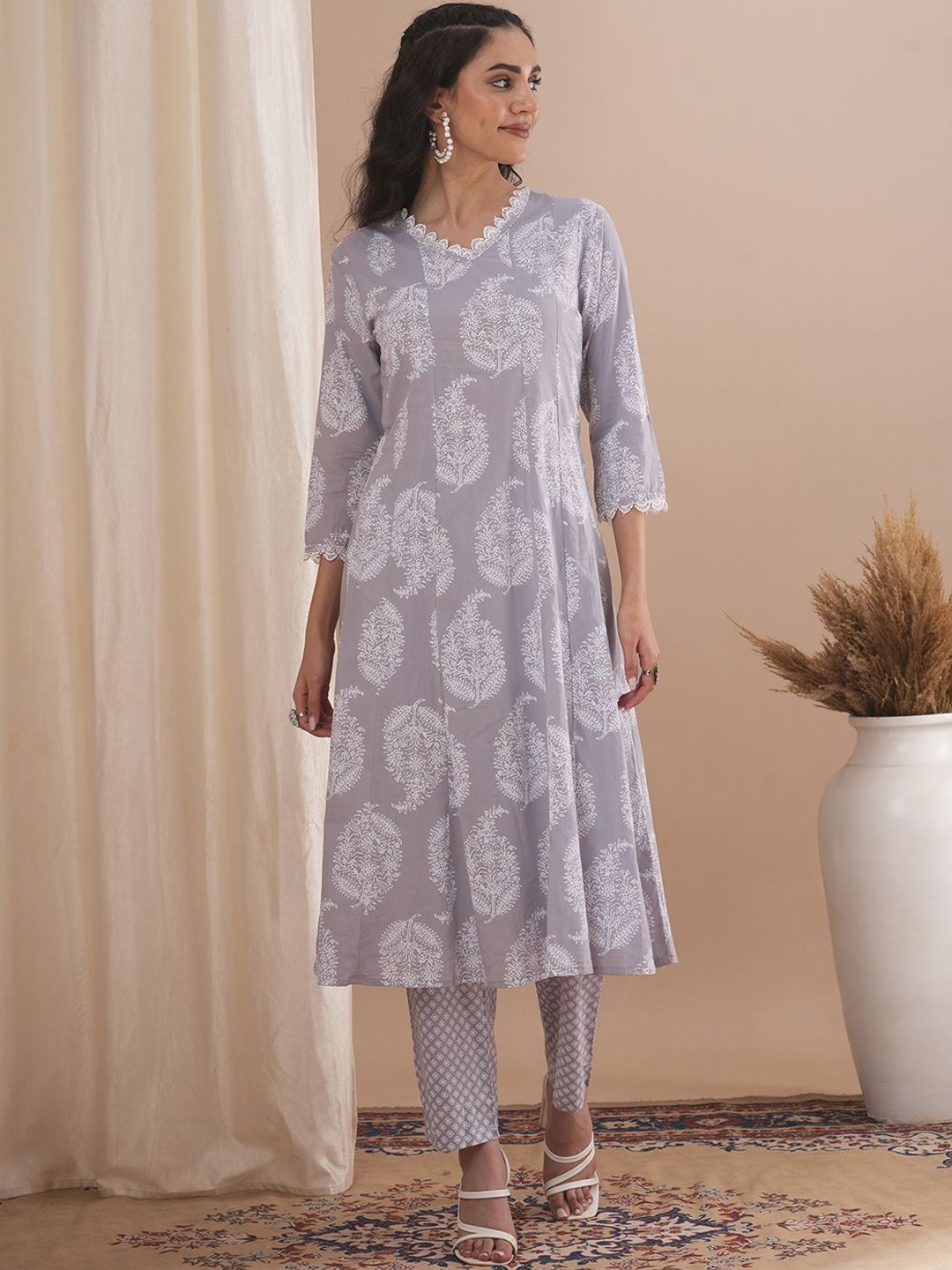 

FASHOR Ethnic Motifs Printed Panelled Pure Cotton A-Line Kurta With Trouser, Lavender