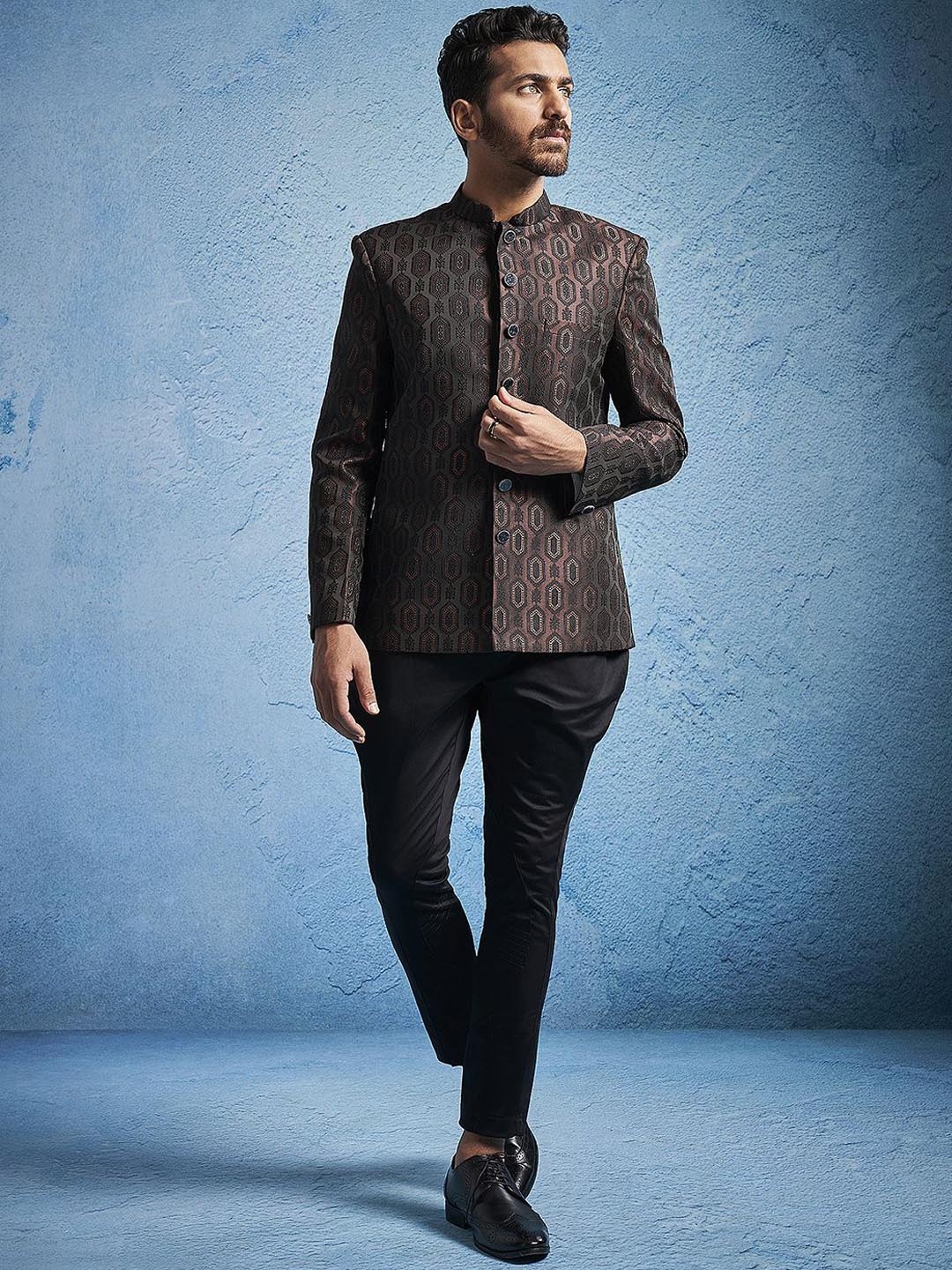 

VASTRAMAY Men Embroidered Slim-Fit Two-Piece Jodhpuri Suit, Rust