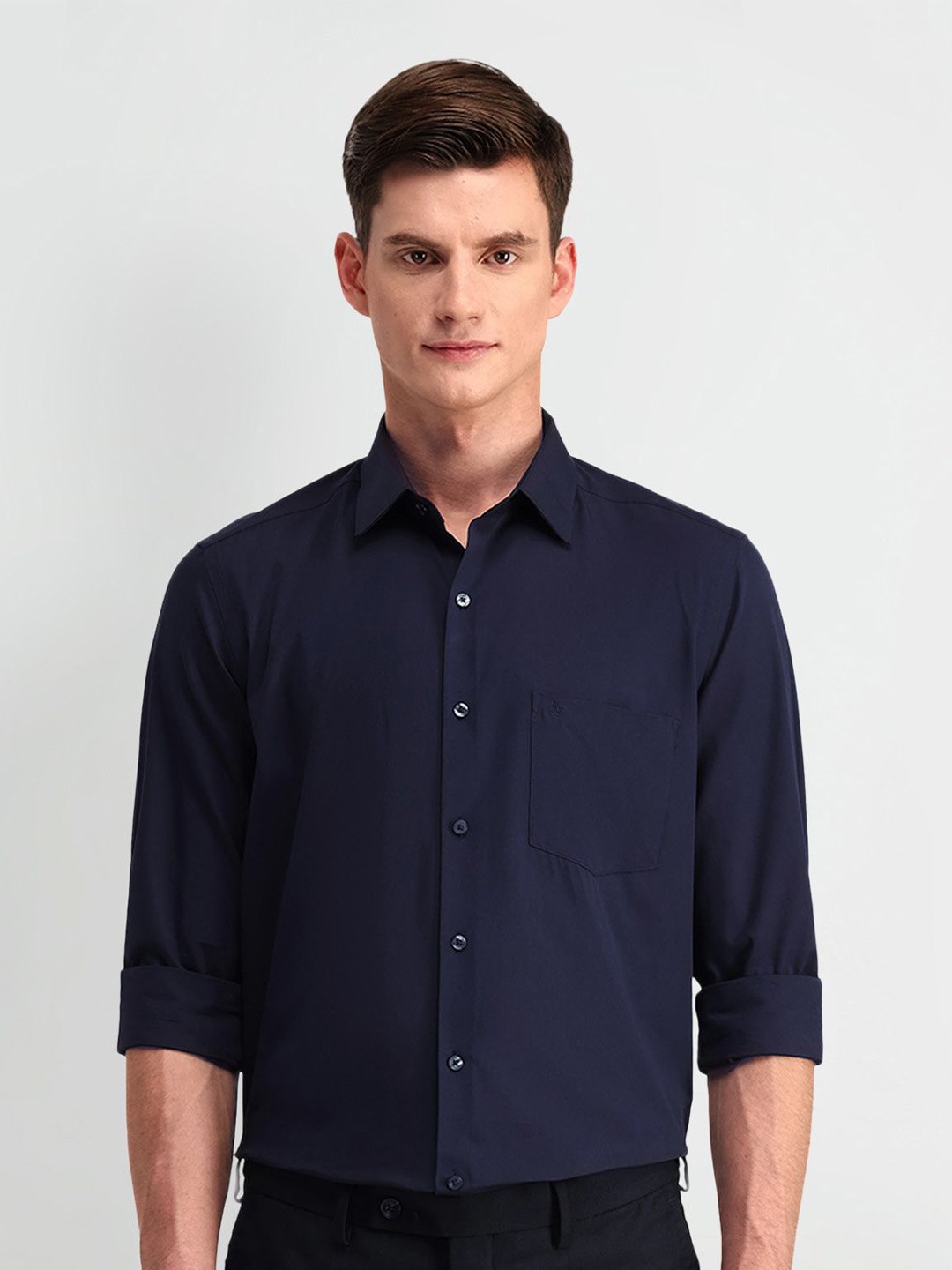

Arrow Men Manhattan Spread Collar Solid Cotton Slim Fit Formal Shirt, Navy blue