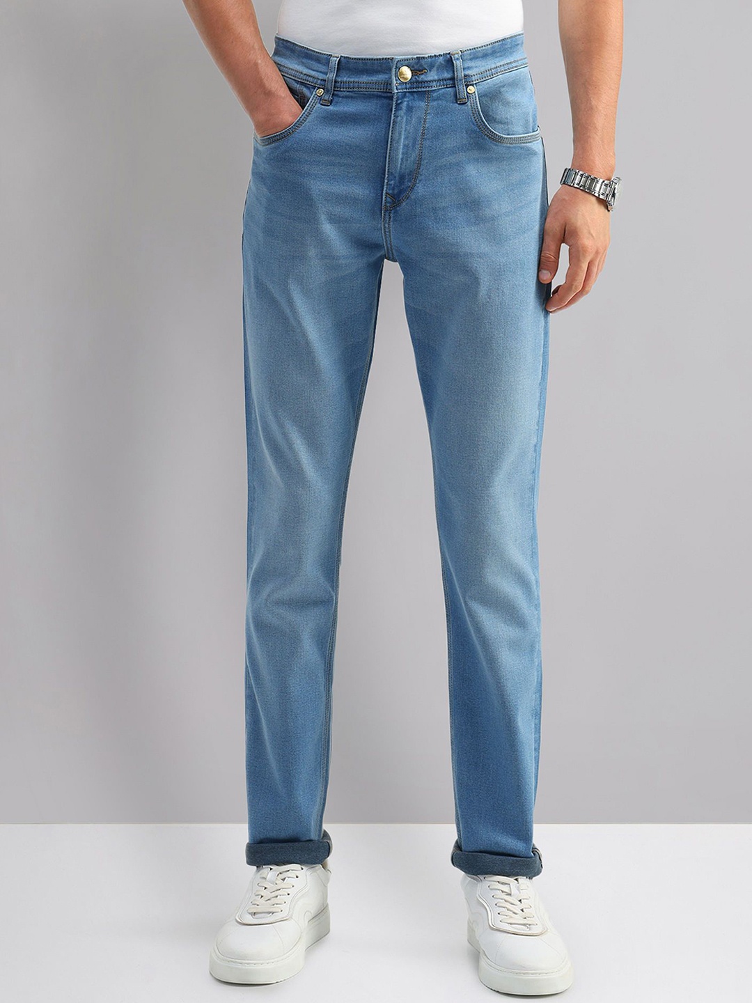 

AD By Arvind Men Mid-Rise Slim Fit Light Fade Jeans, Blue
