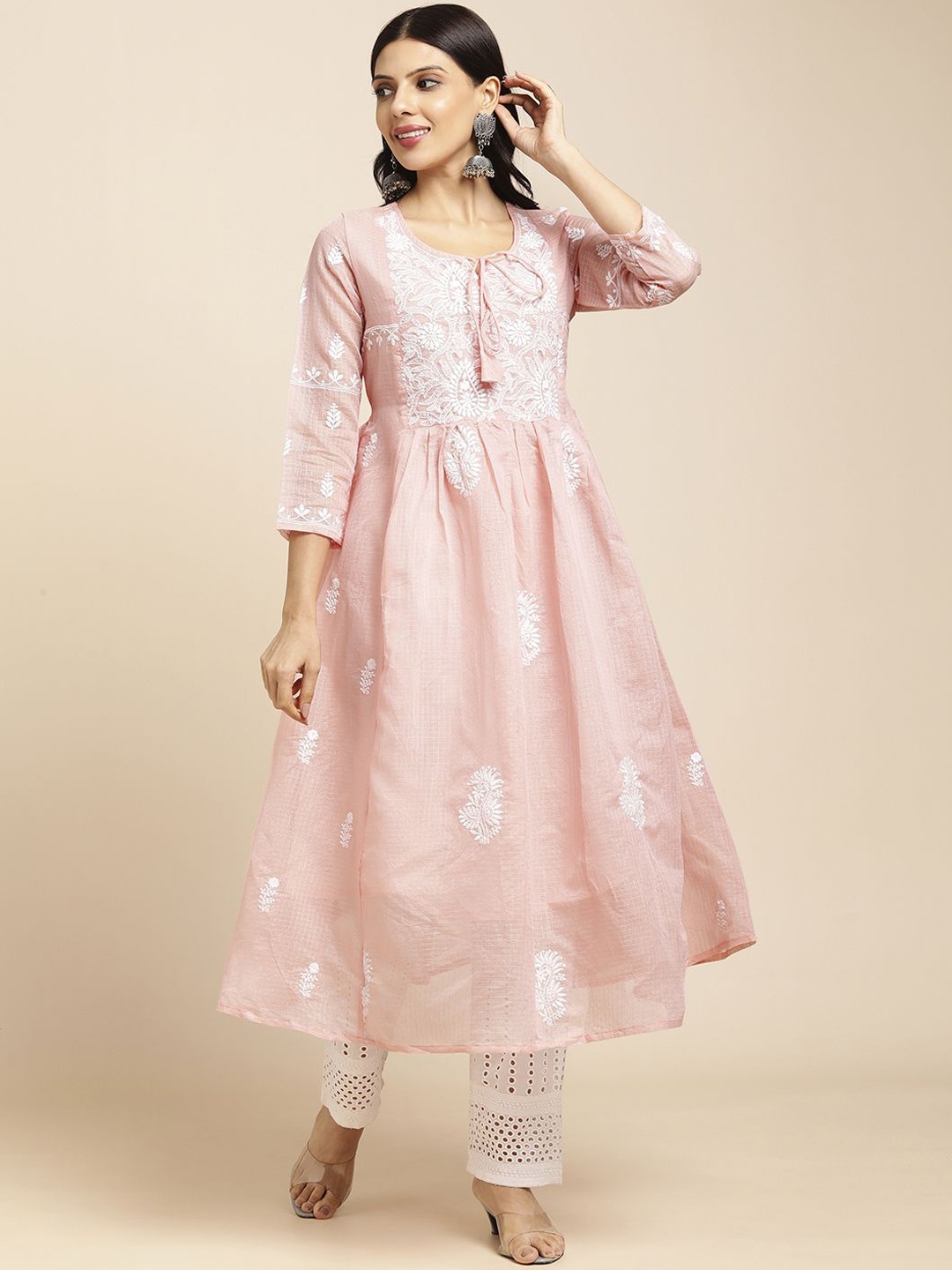 

RATAN Floral Embroidered Chikankari Keyhole Neck Anarkali Kurta, Peach