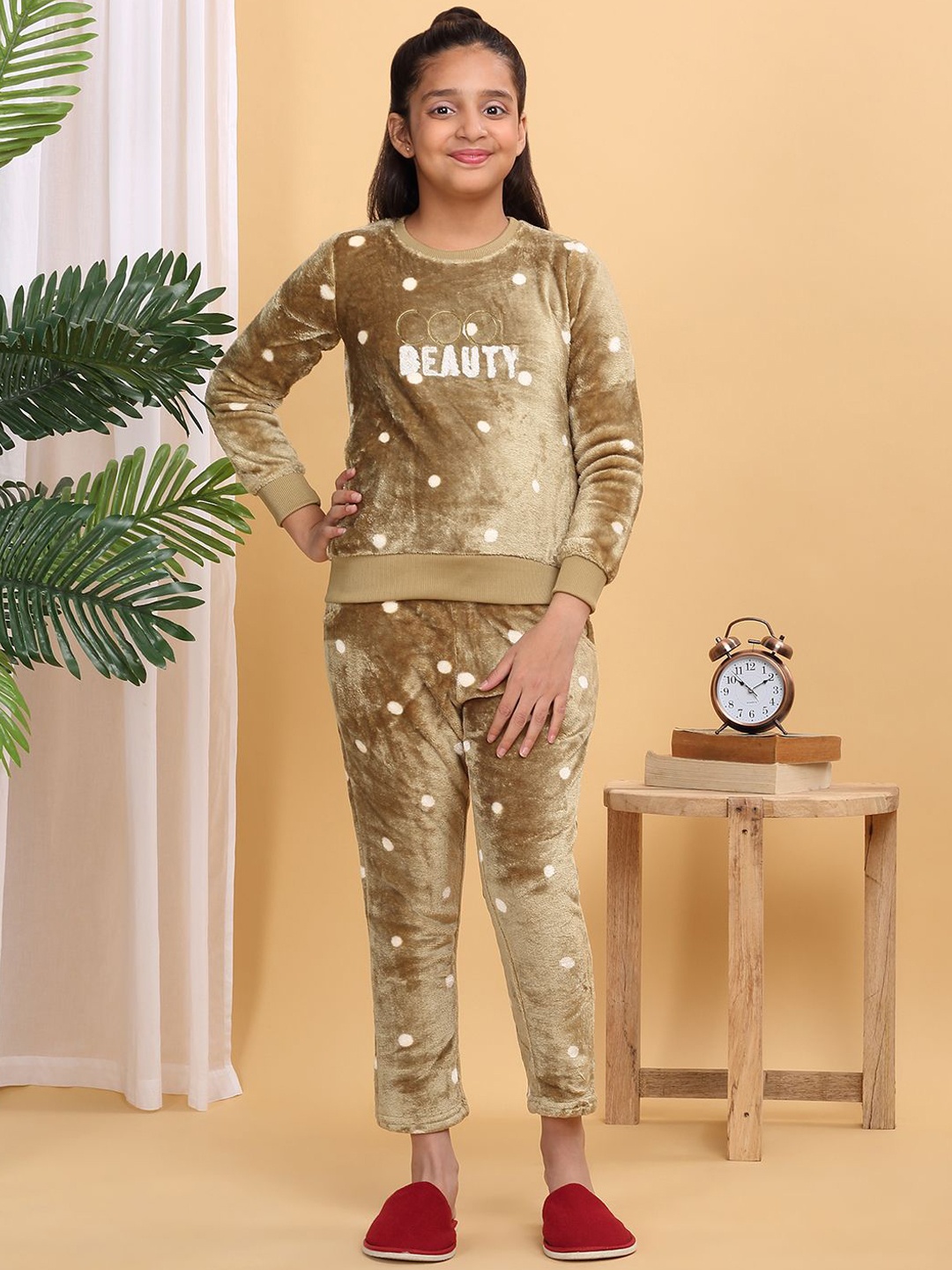 

Sweet Dreams Printed Night suit, Green